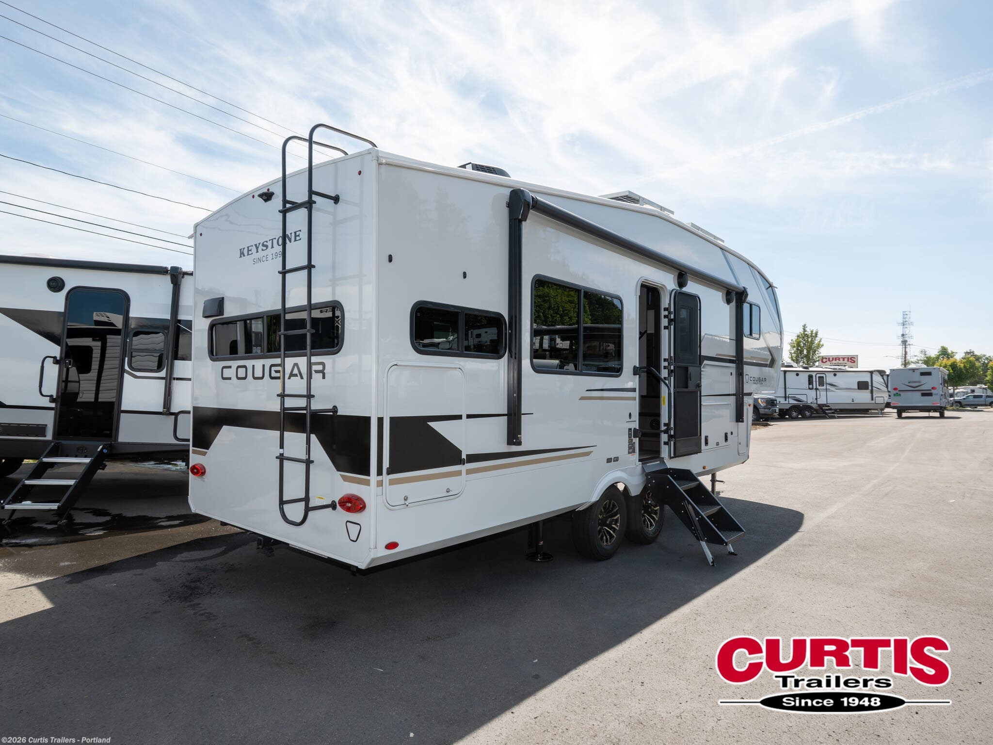 2027 Keystone Cougar Half-Ton 23MLE - New Fifth Wheel For Sale by Curtis Trailers - Portland in Portland, Oregon
