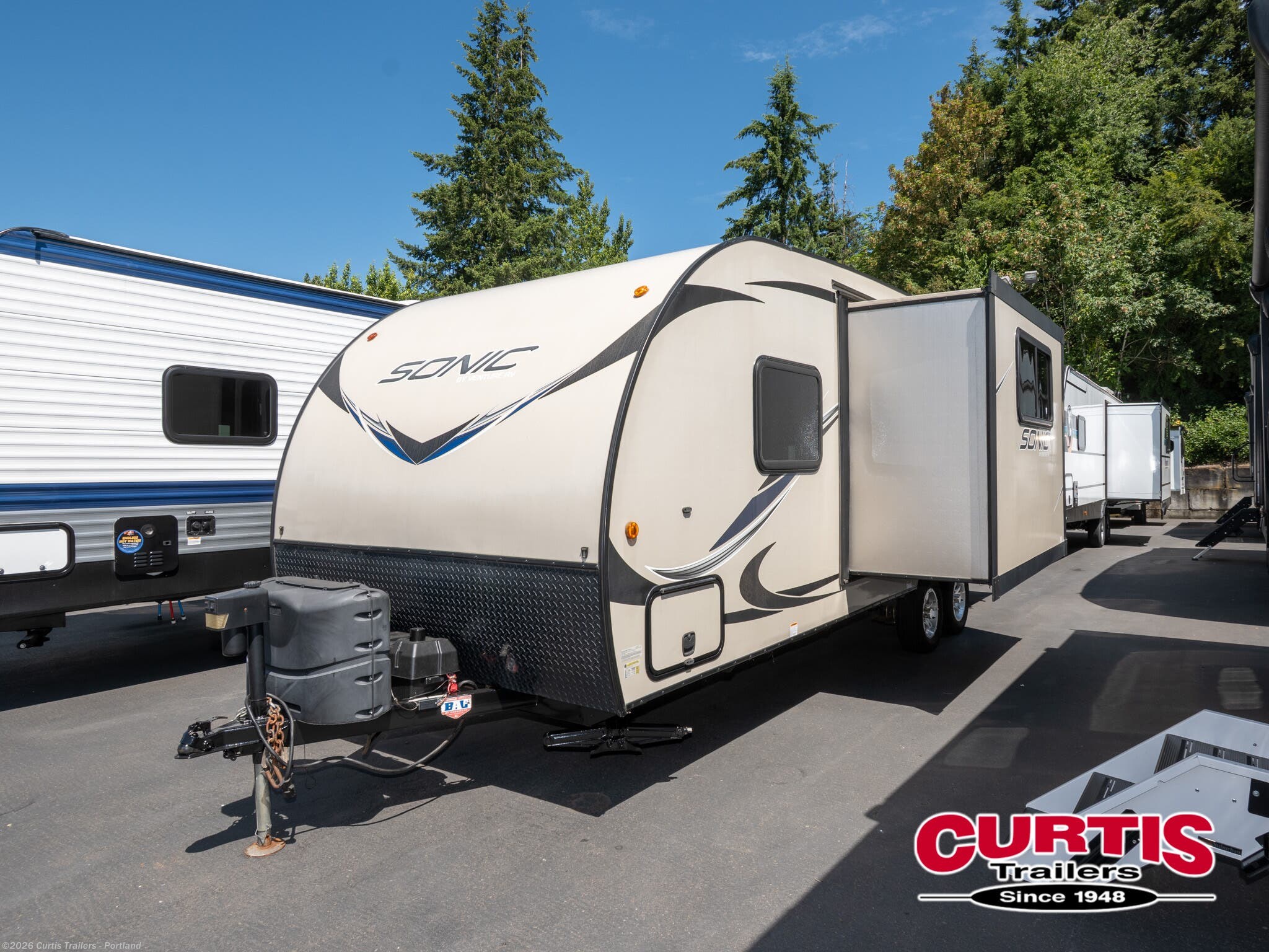 Used 2017 Venture RV Sonic 220vrb available in Portland, Oregon