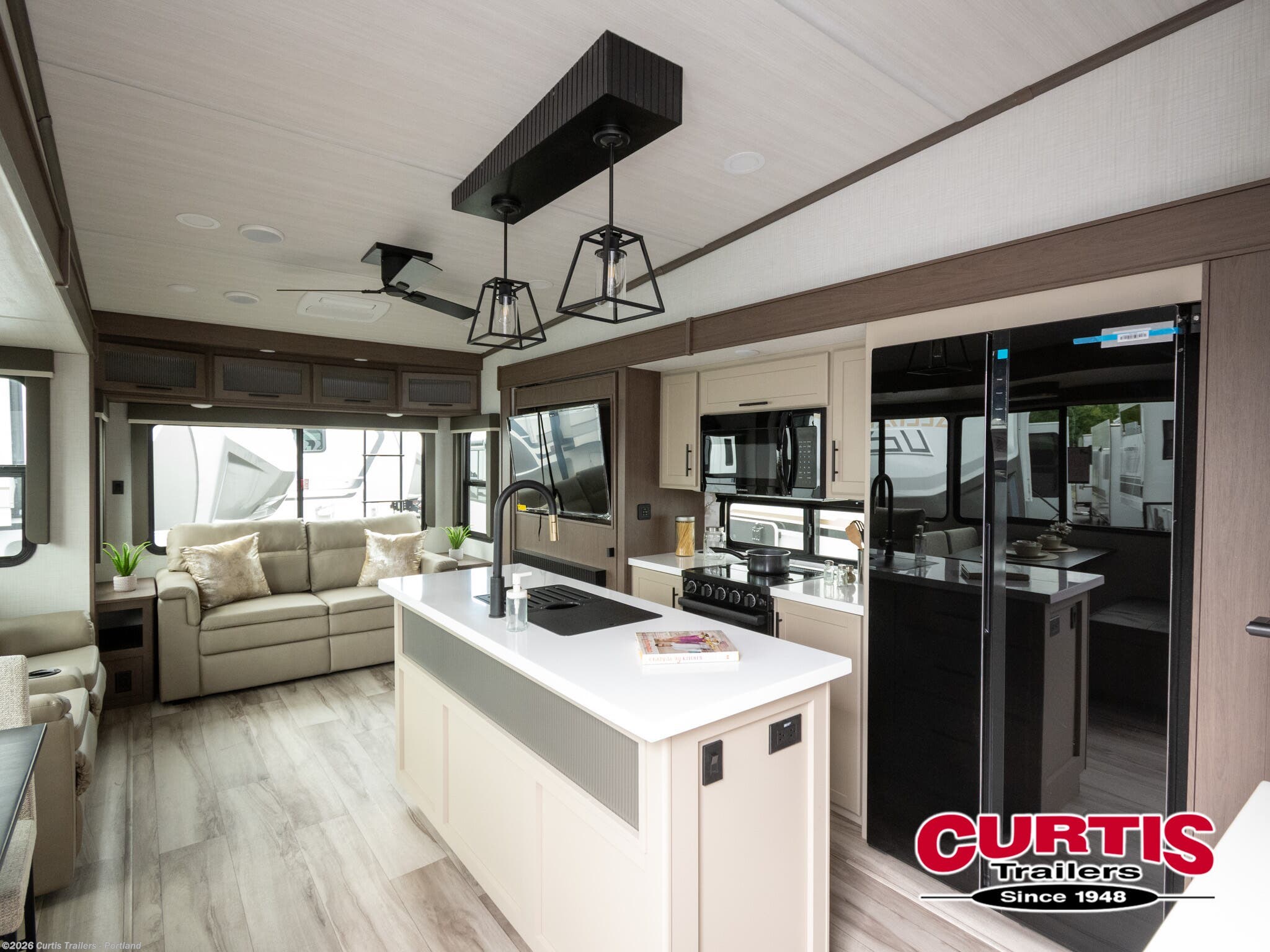 2027 Keystone Cougar 316RLS - New Fifth Wheel For Sale by Curtis Trailers - Portland in Portland, Oregon