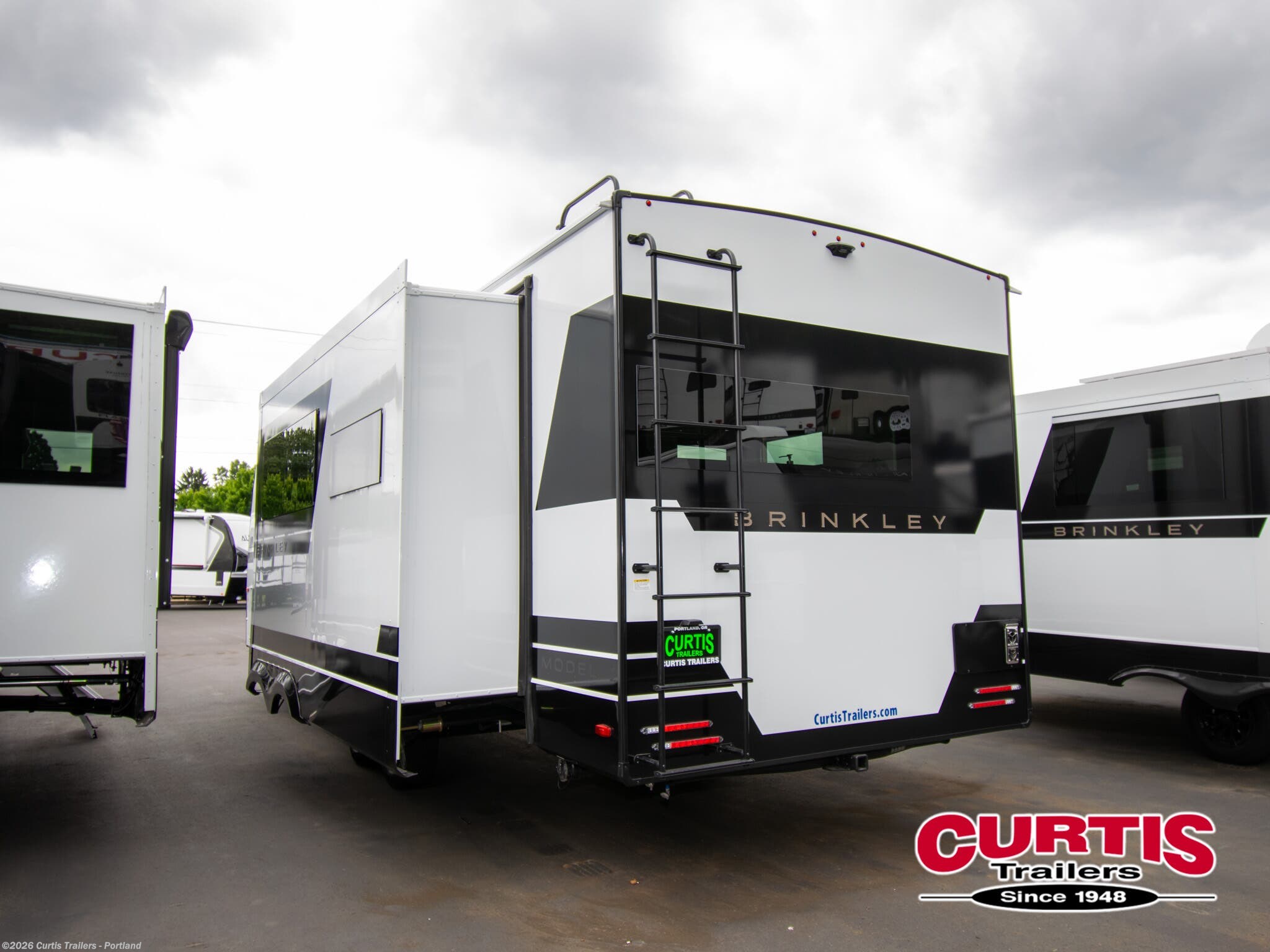 2026 Model I 280 by Brinkley RV from Curtis Trailers - Portland in Portland, Oregon