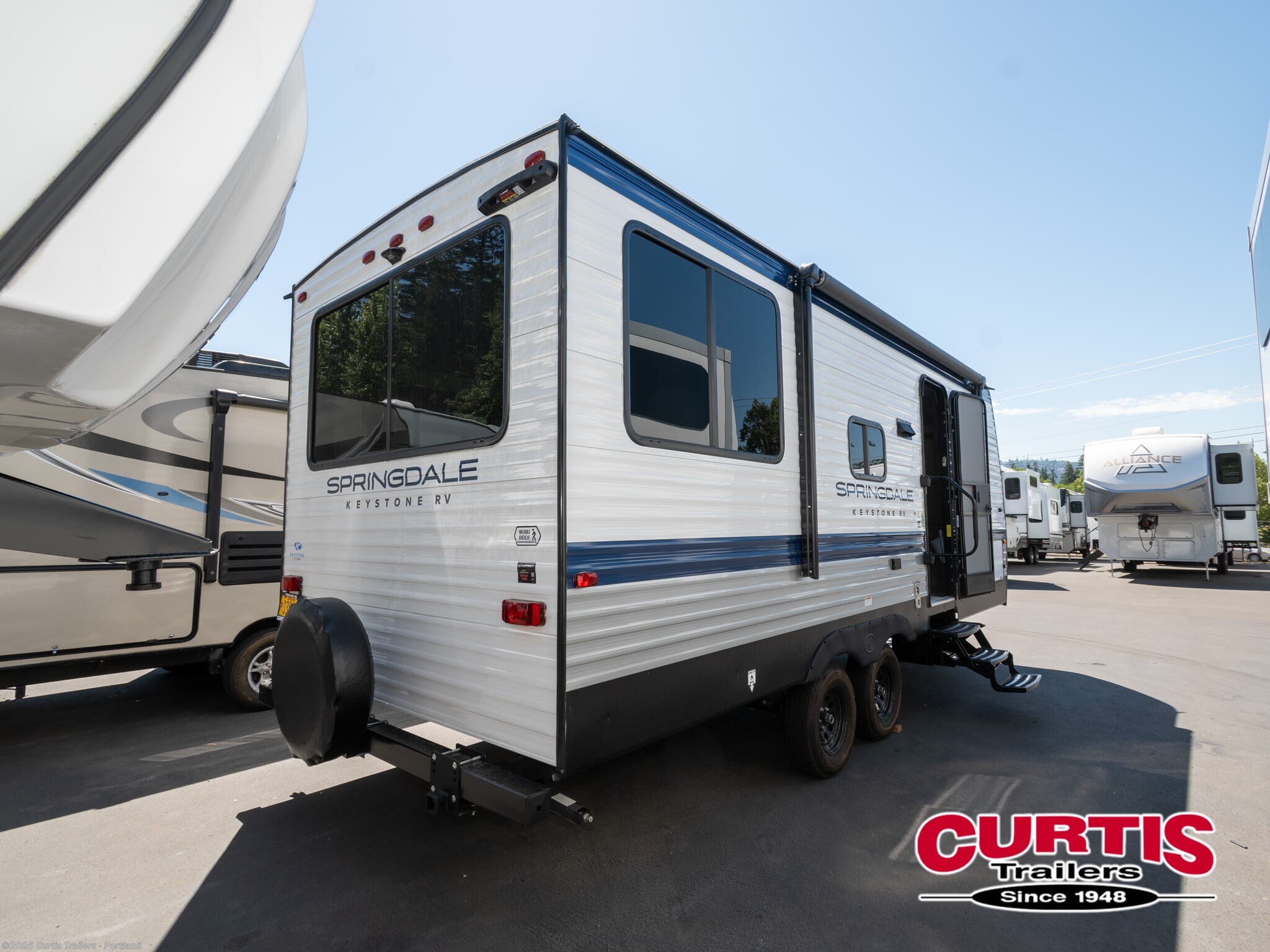 2025 Keystone Springdale 200RLCWE - Used Travel Trailer For Sale by Curtis Trailers - Portland in Portland, Oregon