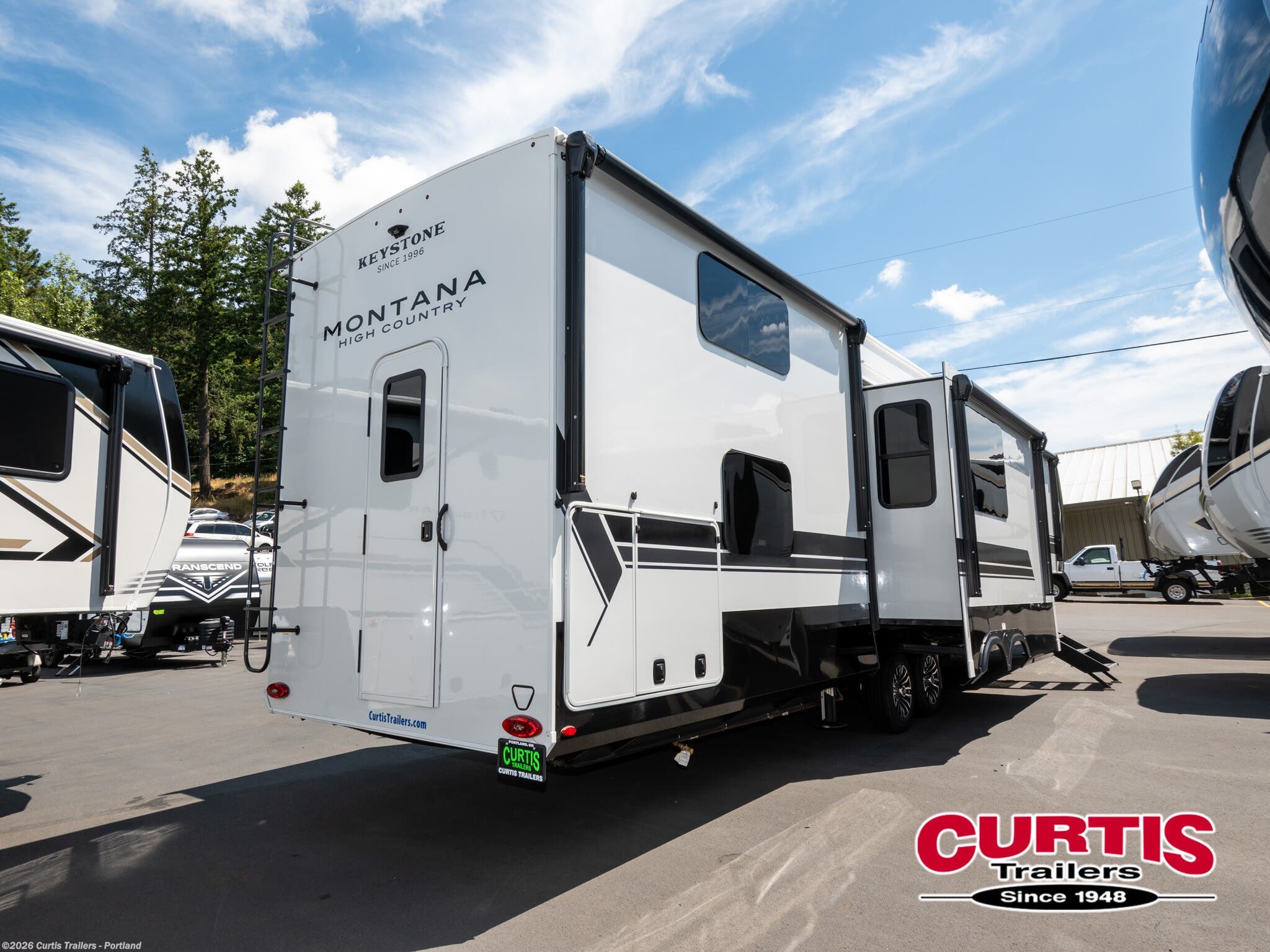 2027 Keystone Montana High Country 391TB - New Fifth Wheel For Sale by Curtis Trailers - Portland in Portland, Oregon