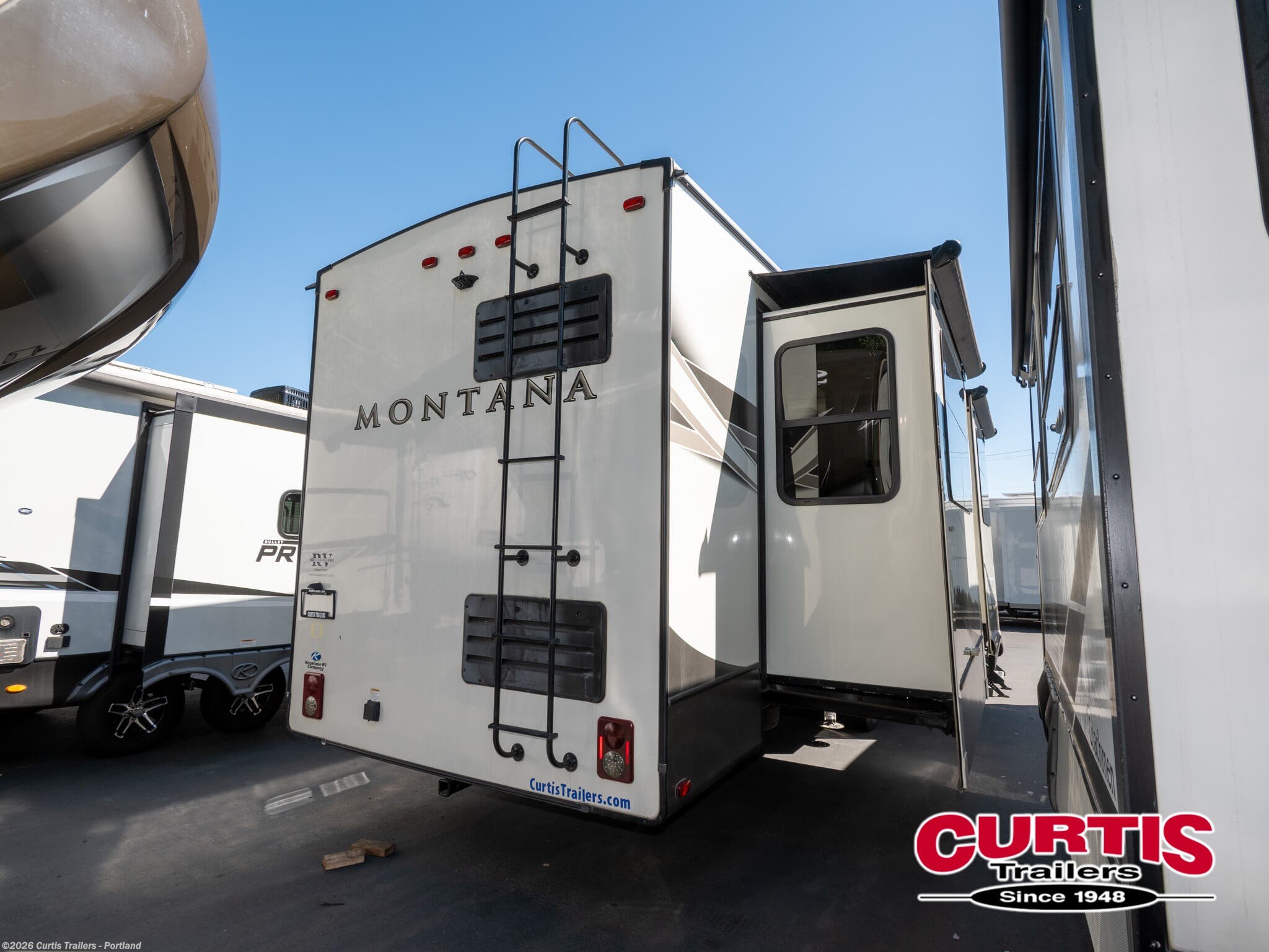 2020 Montana 3700lk by Keystone from Curtis Trailers - Portland in Portland, Oregon