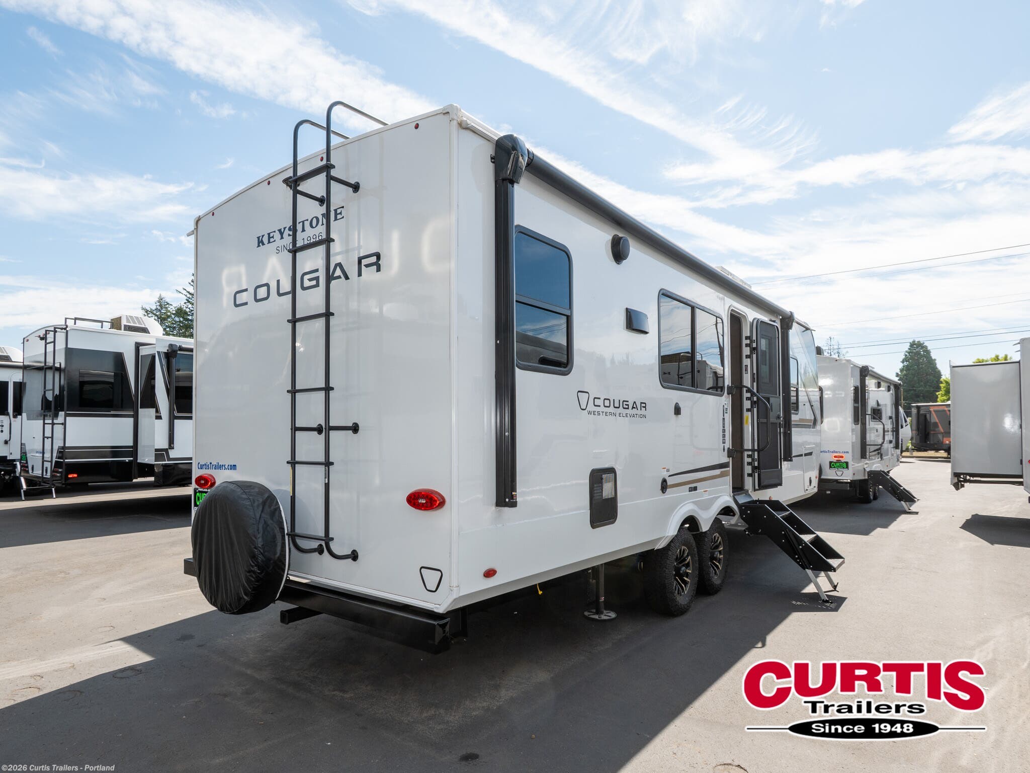 2027 Keystone Cougar Half-Ton 26LBWE - New Travel Trailer For Sale by Curtis Trailers - Portland in Portland, Oregon