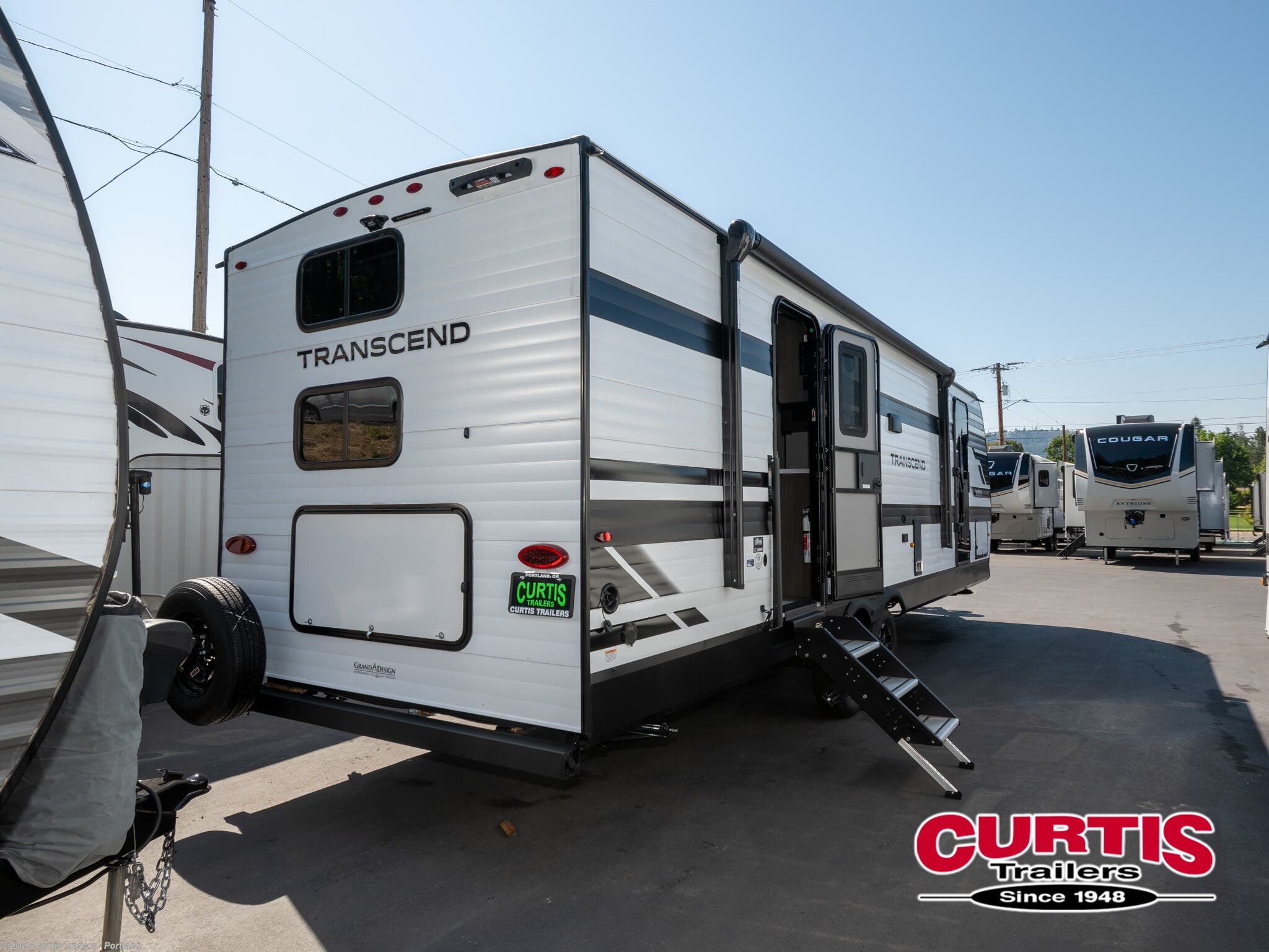 2025 Grand Design Transcend 265BHT - Used Travel Trailer For Sale by Curtis Trailers - Portland in Portland, Oregon