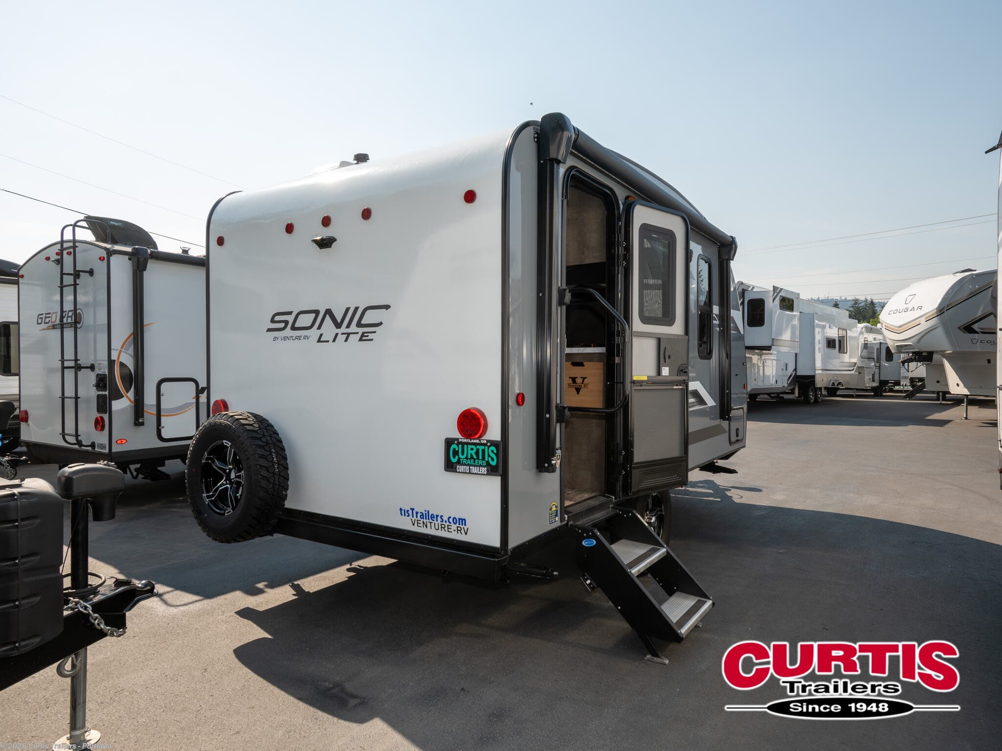 2023 Venture RV Sonic Lite 150vrk - Used Travel Trailer For Sale by Curtis Trailers - Portland in Portland, Oregon