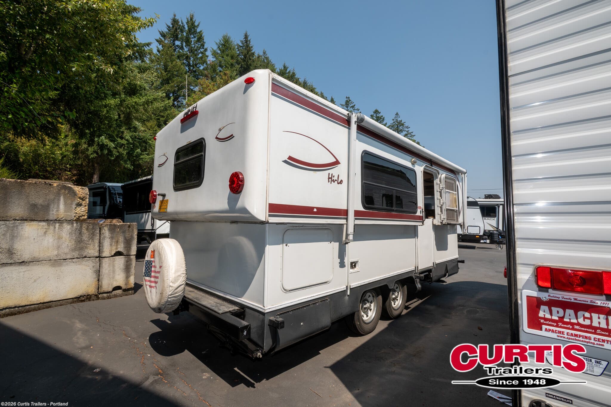 2010 Hi-Lo HI-LO 2310H - Used Travel Trailer For Sale by Curtis Trailers - Portland in Portland, Oregon