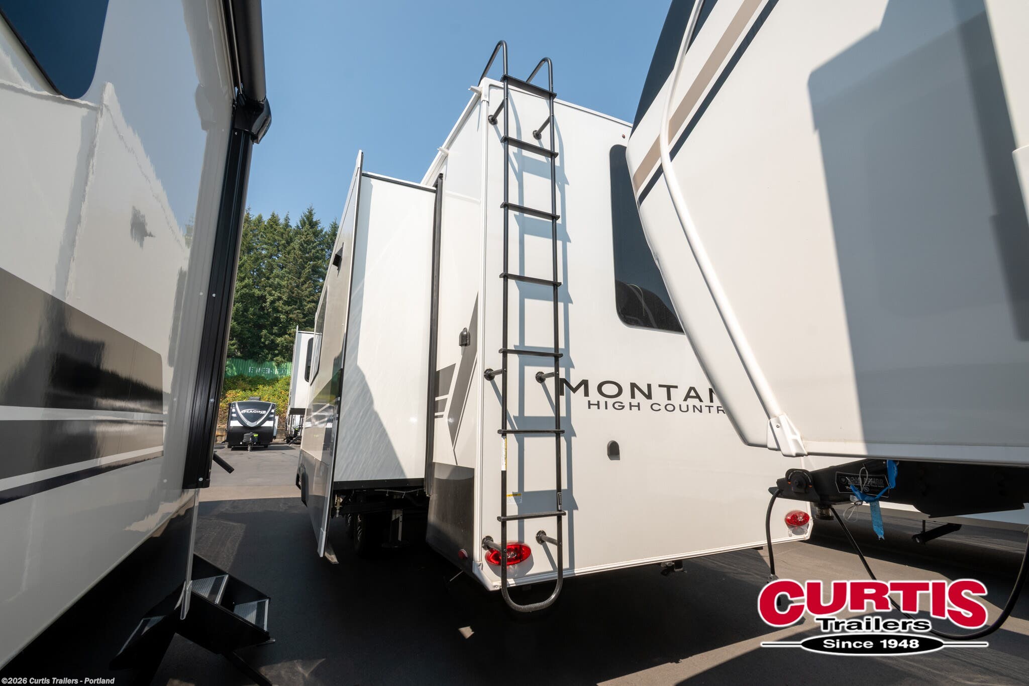 2027 Keystone Montana High Country 300RK - New Fifth Wheel For Sale by Curtis Trailers - Portland in Portland, Oregon