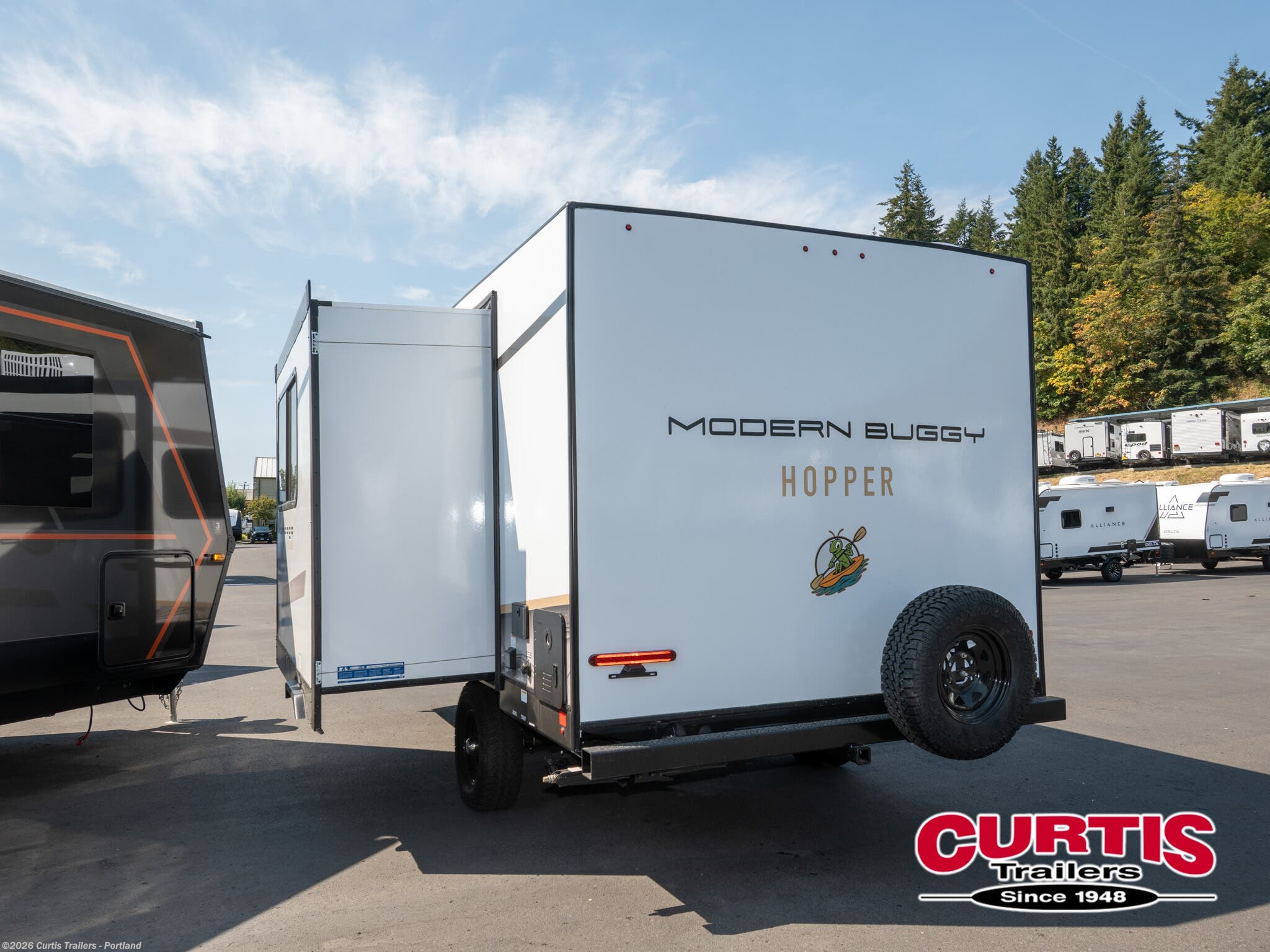 2027 Hopper Hopper 4 by Modern Buggy Trailers from Curtis Trailers - Portland in Portland, Oregon