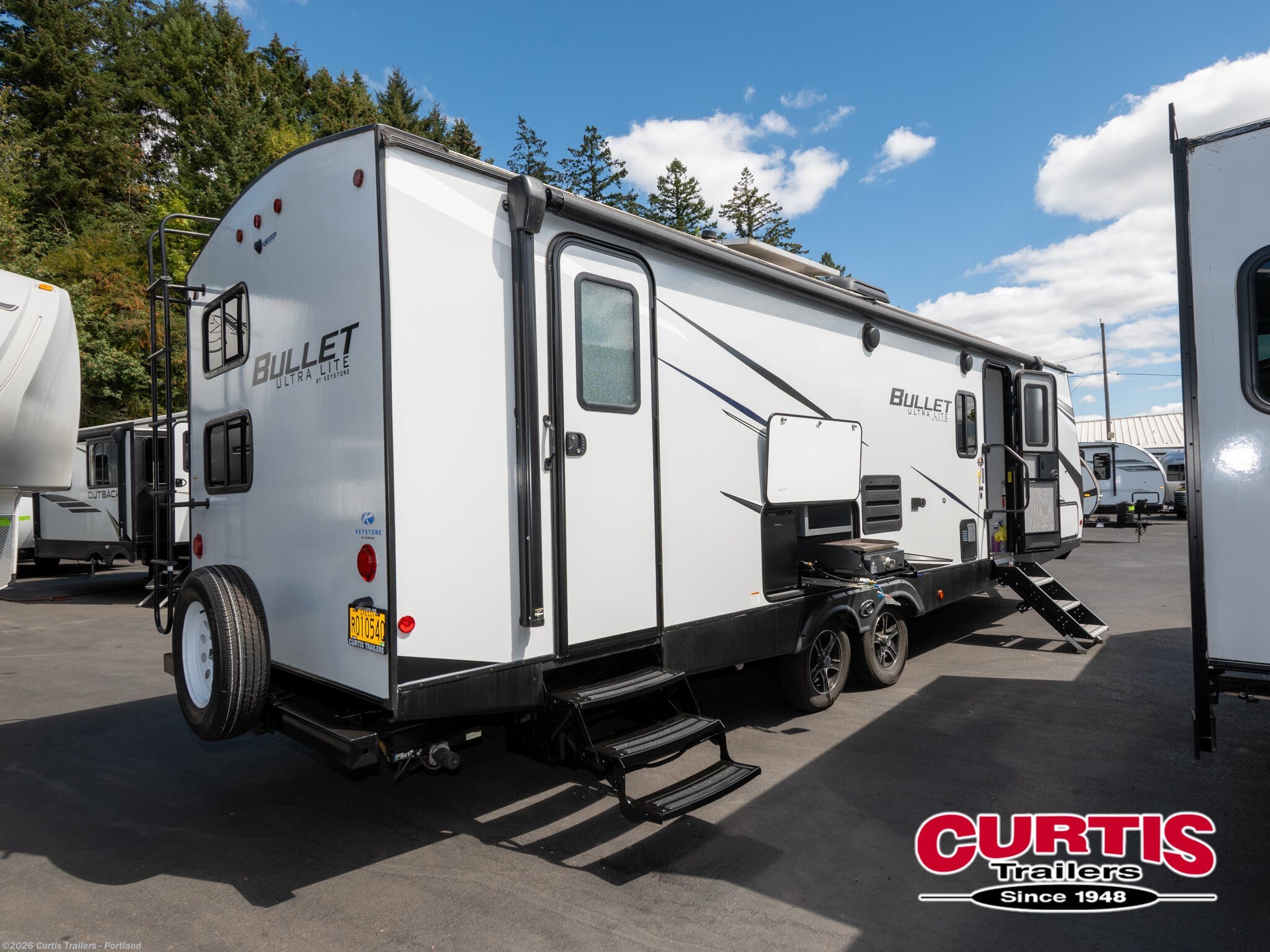 2023 Keystone Bullet 290BHWE - Used Travel Trailer For Sale by Curtis Trailers - Portland in Portland, Oregon