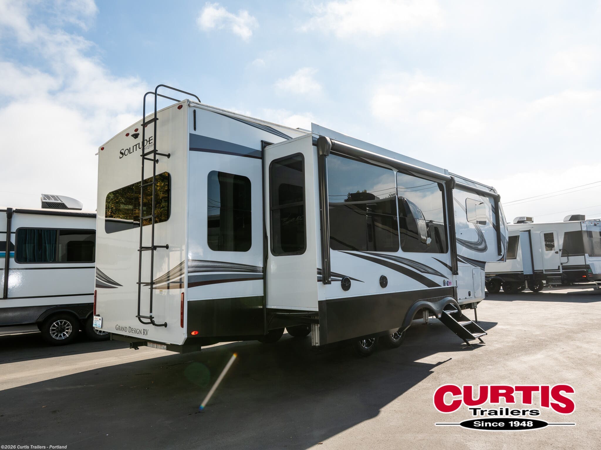 2023 Grand Design Solitude 310GK - Used Fifth Wheel For Sale by Curtis Trailers - Portland in Portland, Oregon