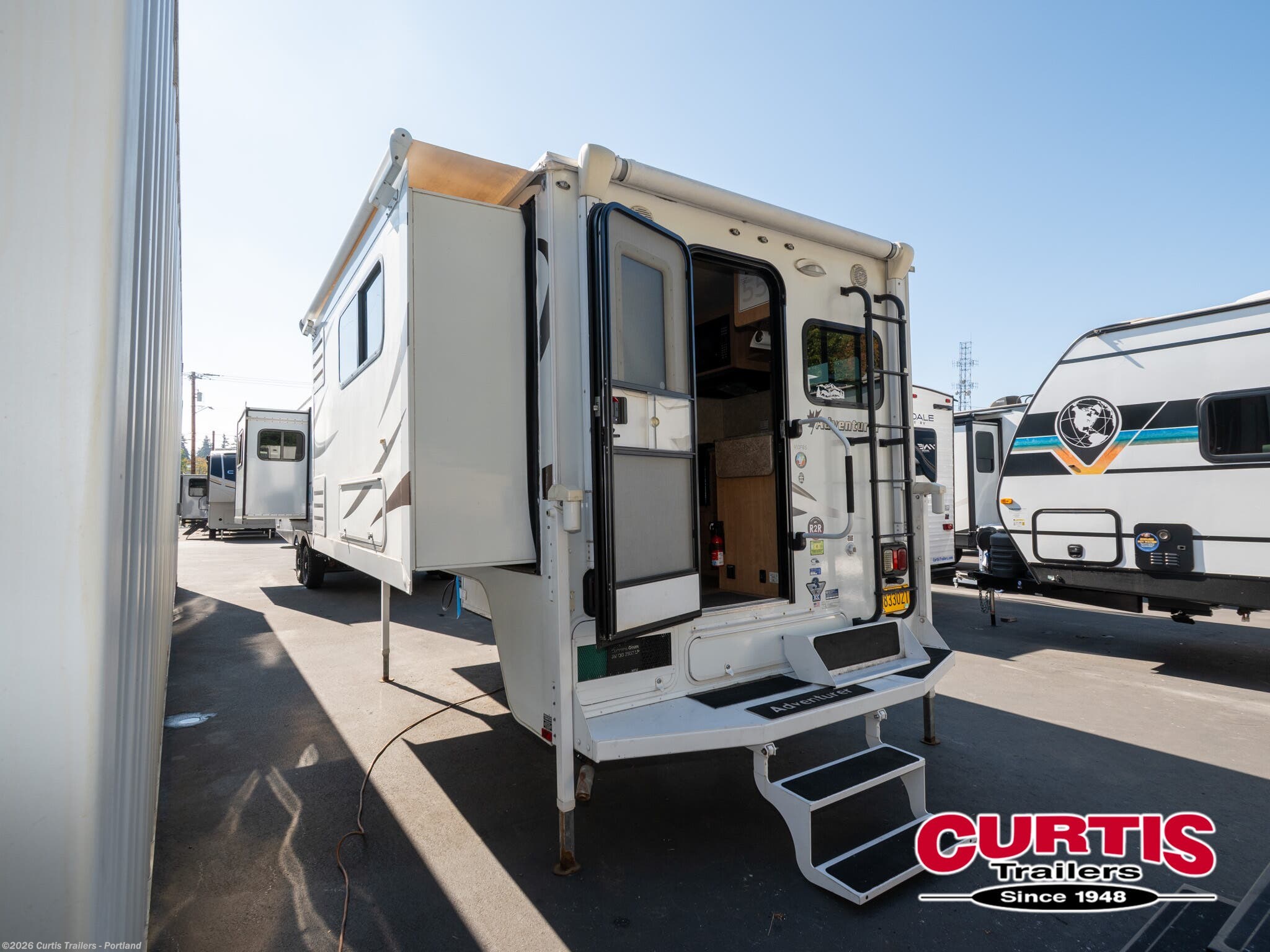 2013 Adventurer 910FBS by Adventurer from Curtis Trailers - Portland in Portland, Oregon