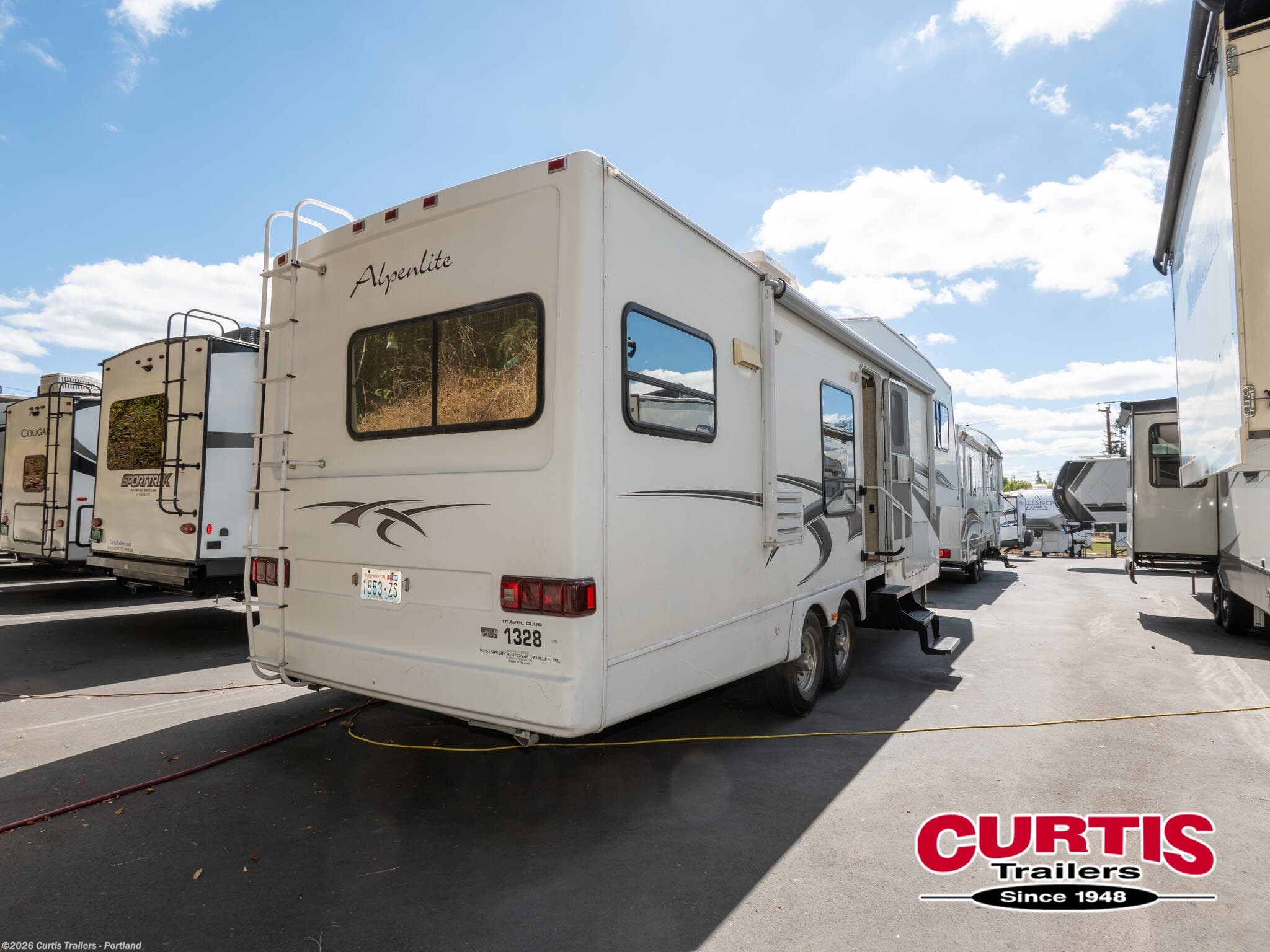 2005 Alpenlite 32RK by Western RV from Curtis Trailers - Portland in Portland, Oregon