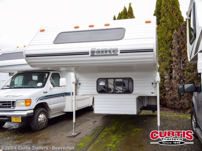 2000 Lance 1010 - Used Truck Camper For Sale by Curtis Trailers - Beaverton in Beaverton, Oregon