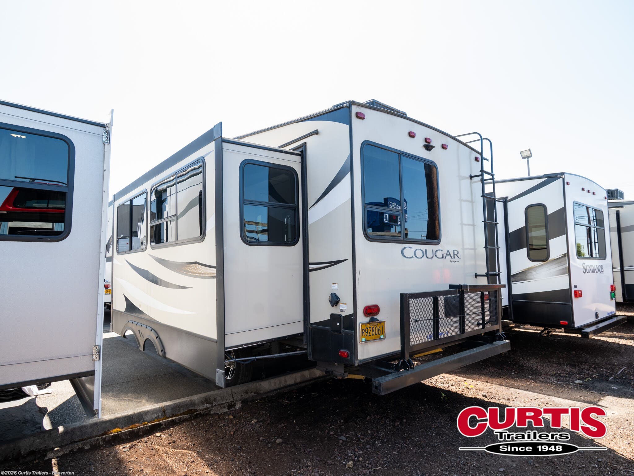 2018 Cougar Half-Ton 25reswe by Keystone from Curtis Trailers - Beaverton in Beaverton, Oregon