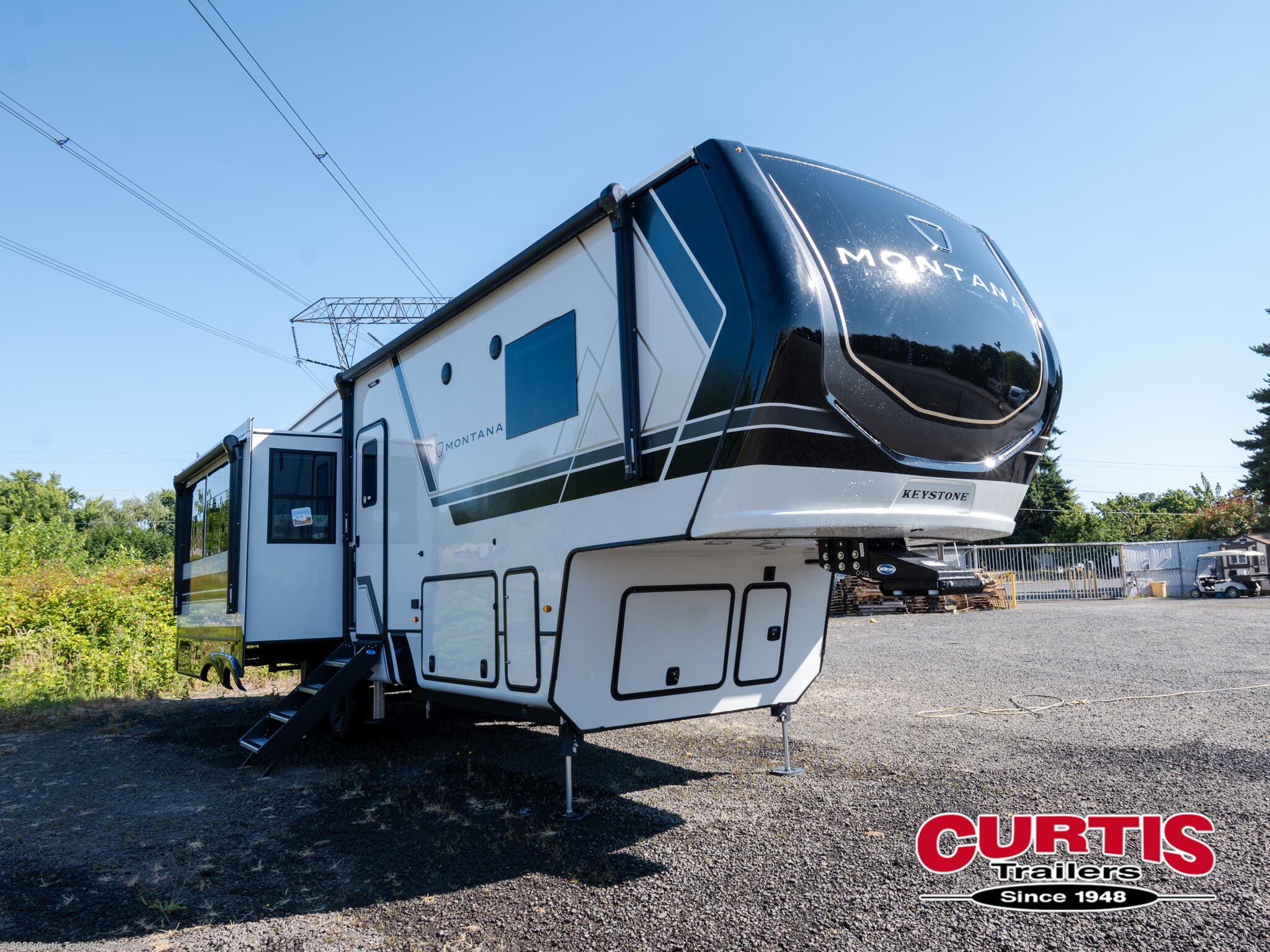 2026 Montana 3123rl by Keystone from Curtis Trailers - Beaverton in Beaverton, Oregon