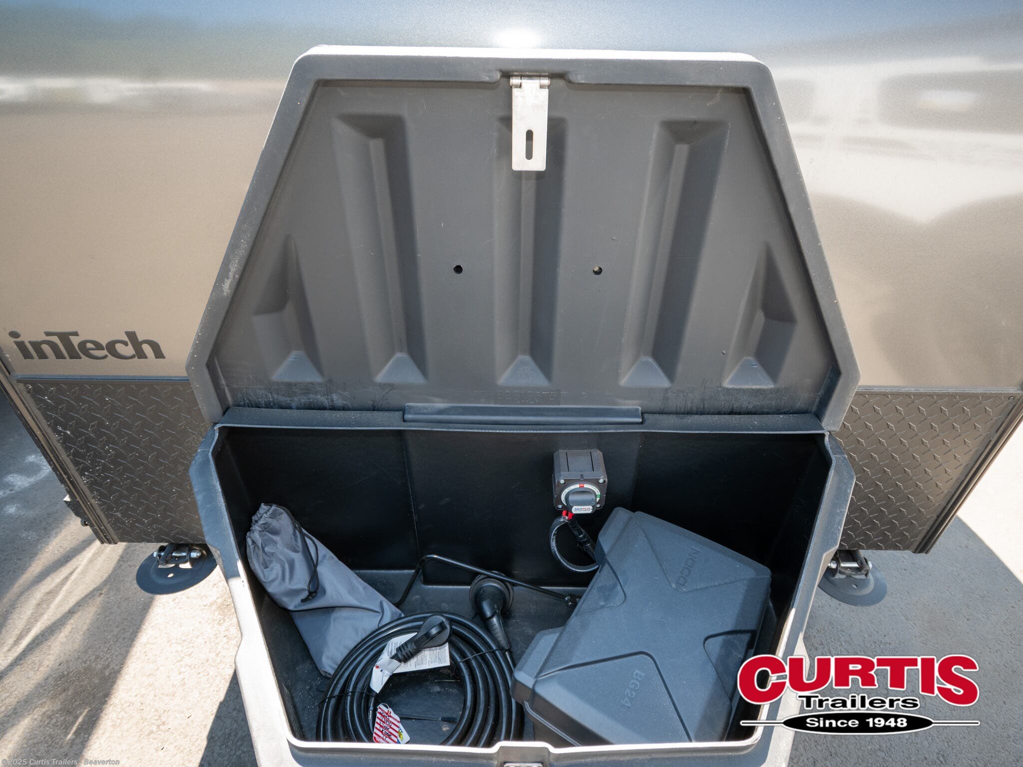 2025 Flyer Chase by inTech from Curtis Trailers - Beaverton in Beaverton, Oregon