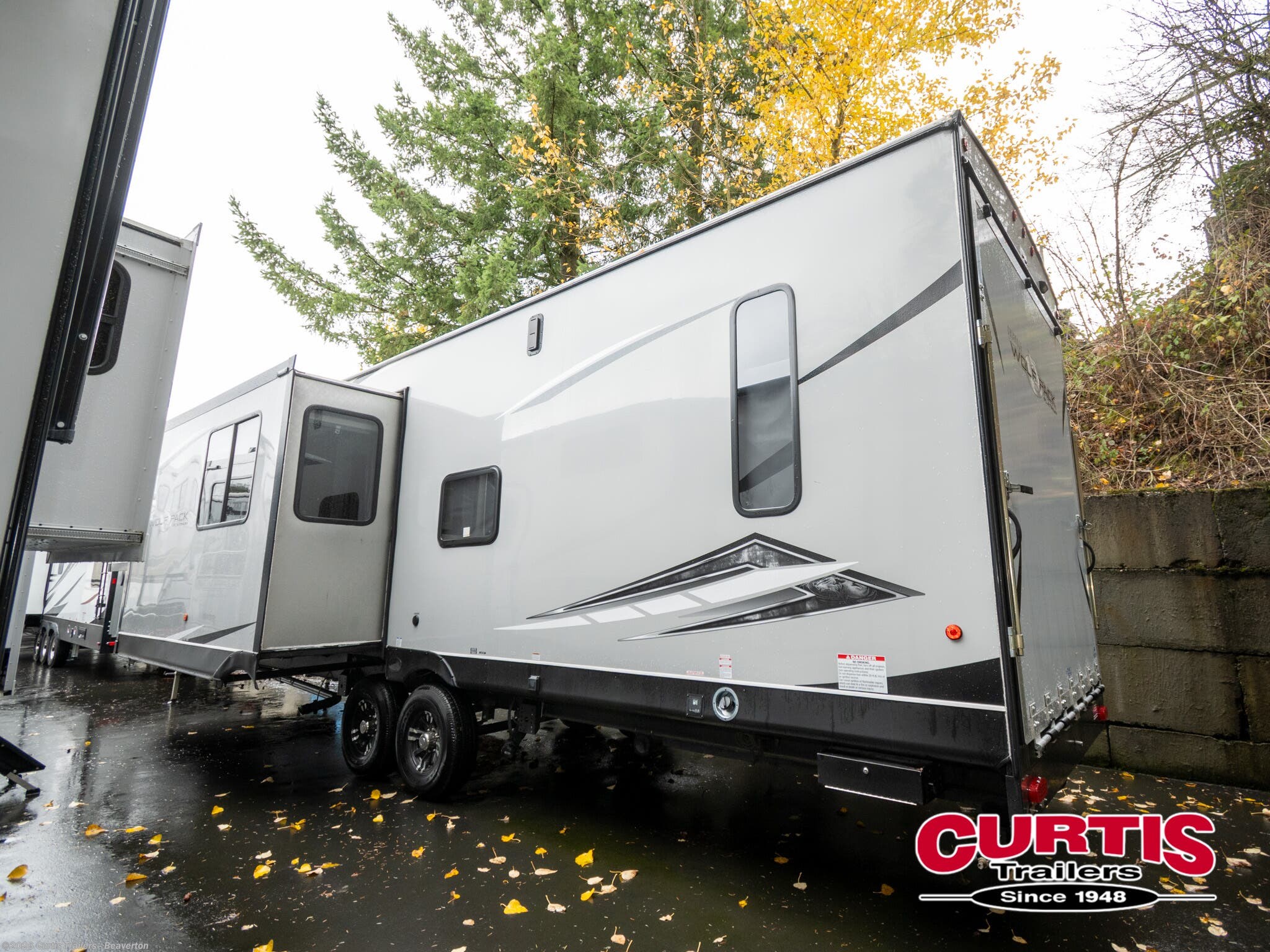 2022 Forest River Cherokee Wolf Pack 345PACK14.5 - Used Toy Hauler For Sale by Curtis Trailers - Beaverton in Beaverton, Oregon