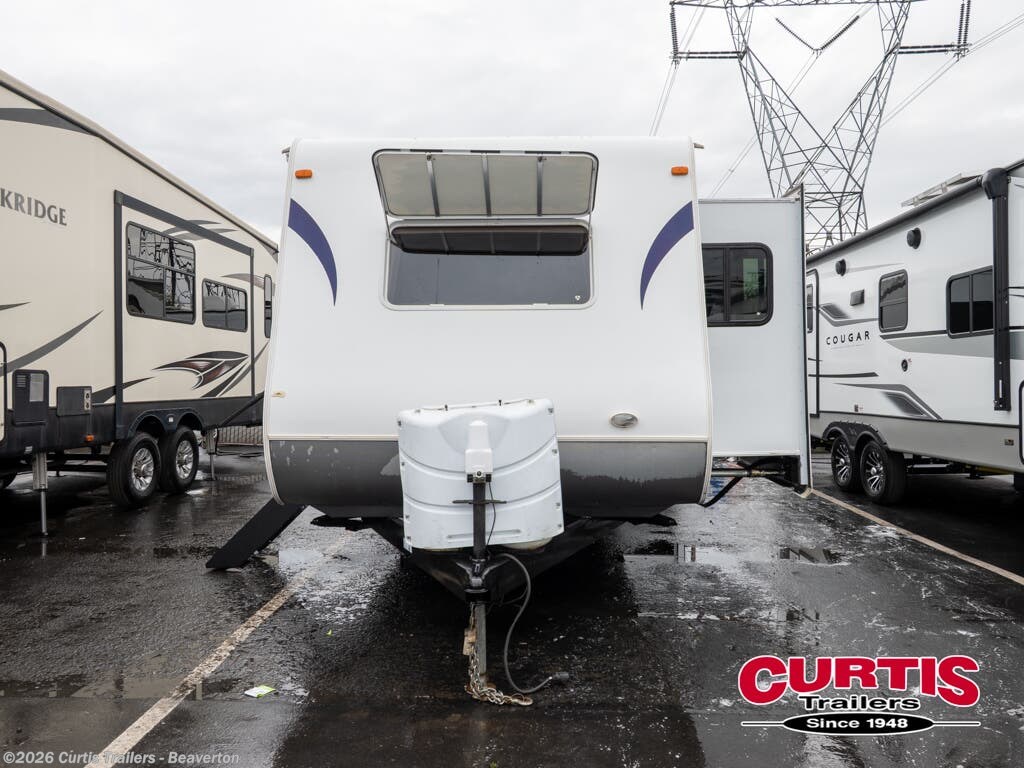 2012 Forest River Wildcat Maxx M27FLS - Used Travel Trailer For Sale by Curtis Trailers - Beaverton in Beaverton, Oregon