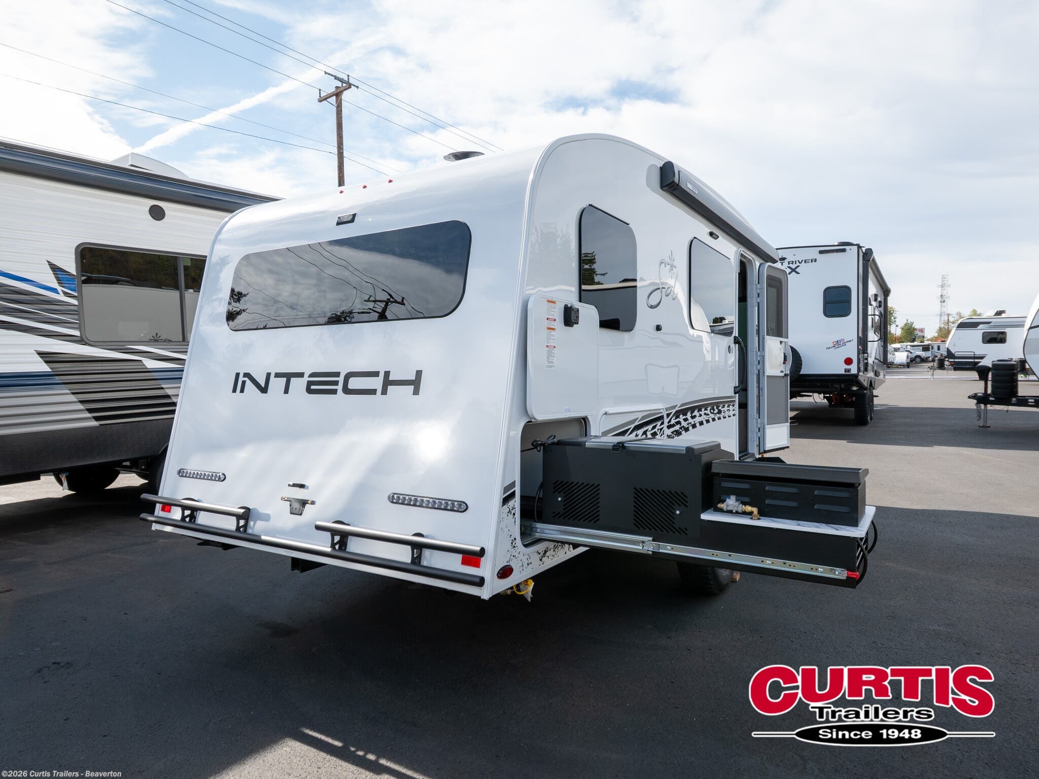 2026 Sol Dusk by inTech from Curtis Trailers - Beaverton in Beaverton, Oregon