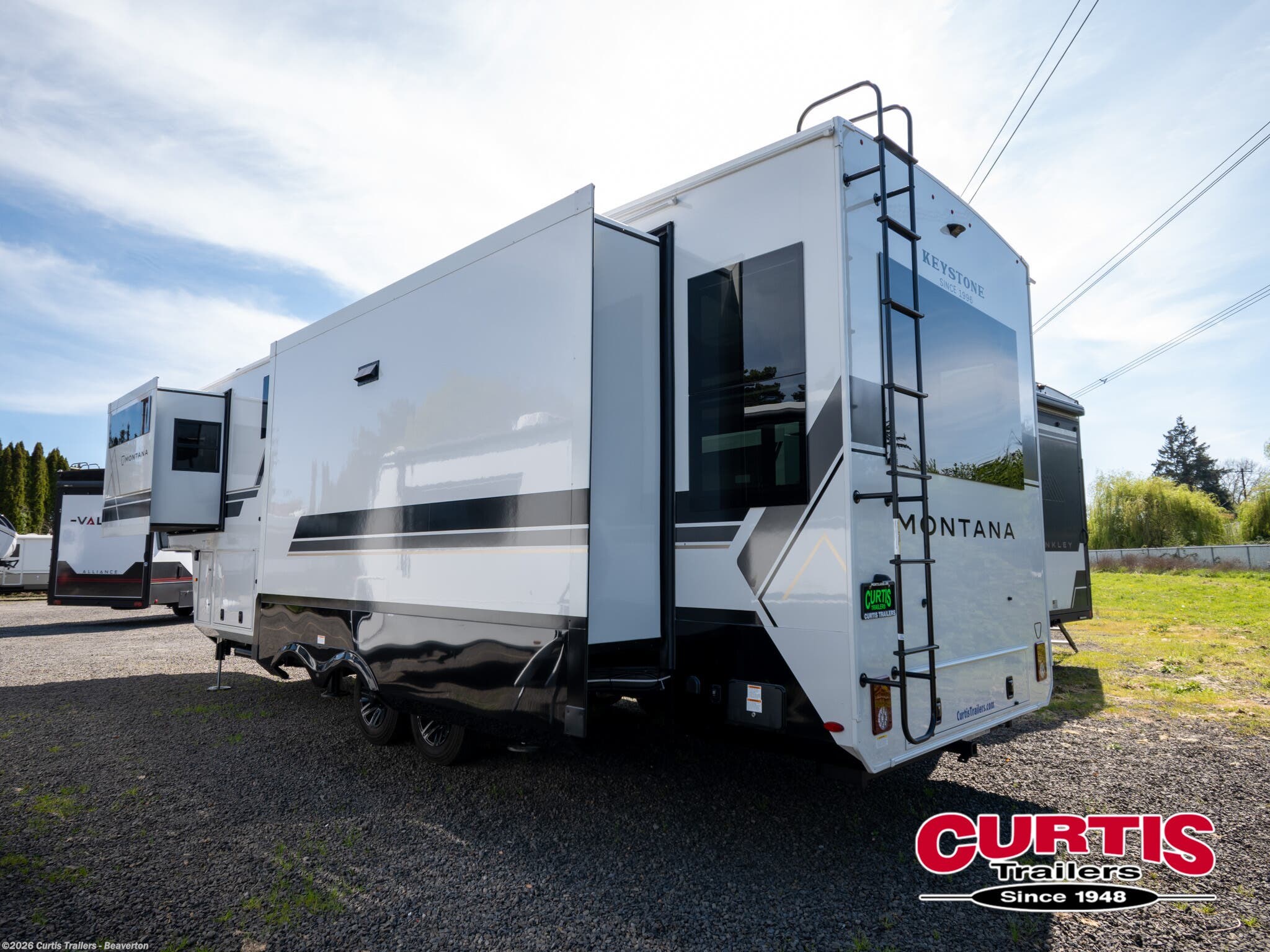 New 2026 Keystone Montana 3100RL available in Beaverton, Oregon