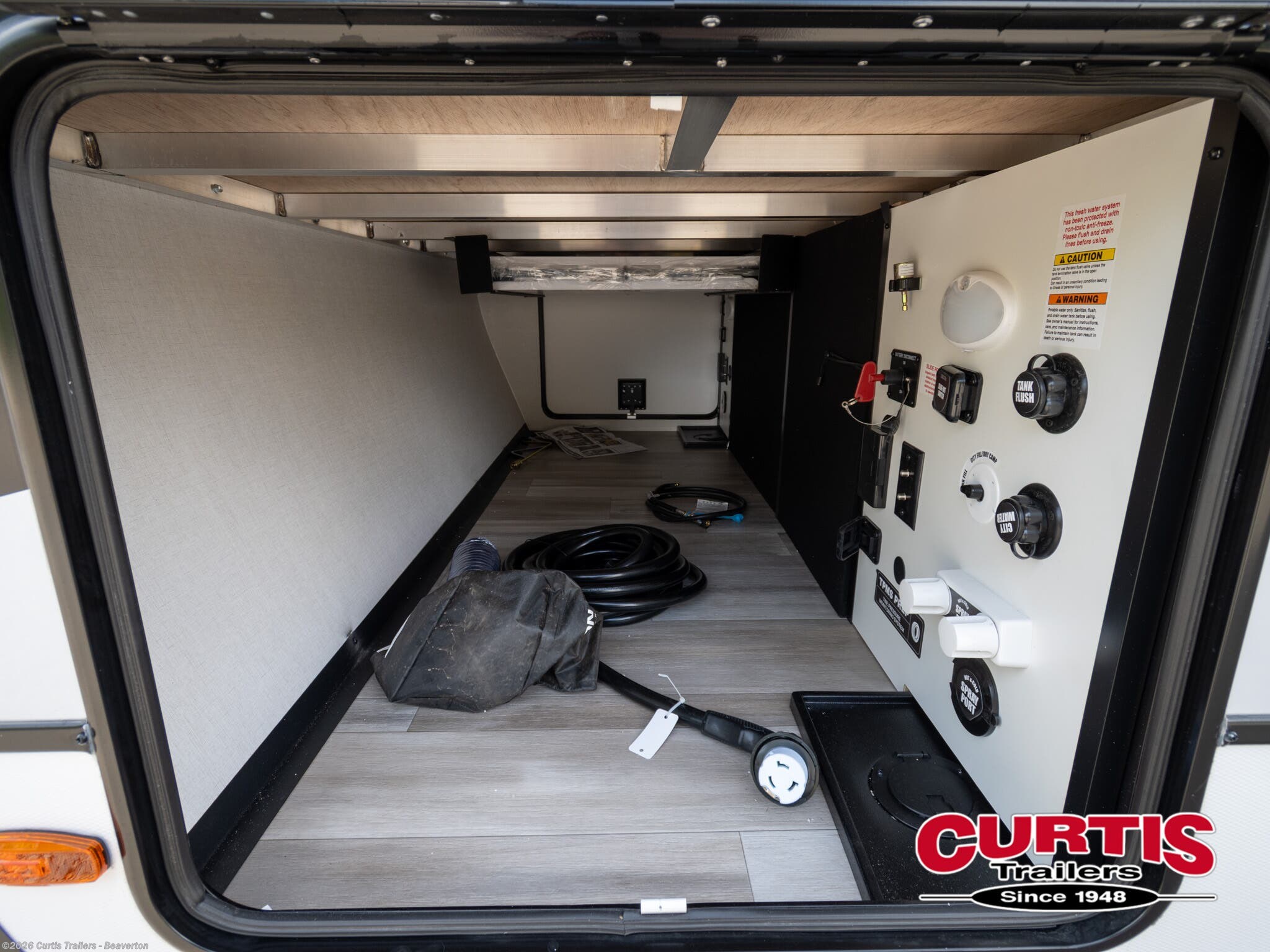 New 2025 Alliance RV Delta 321BH available in Beaverton, Oregon