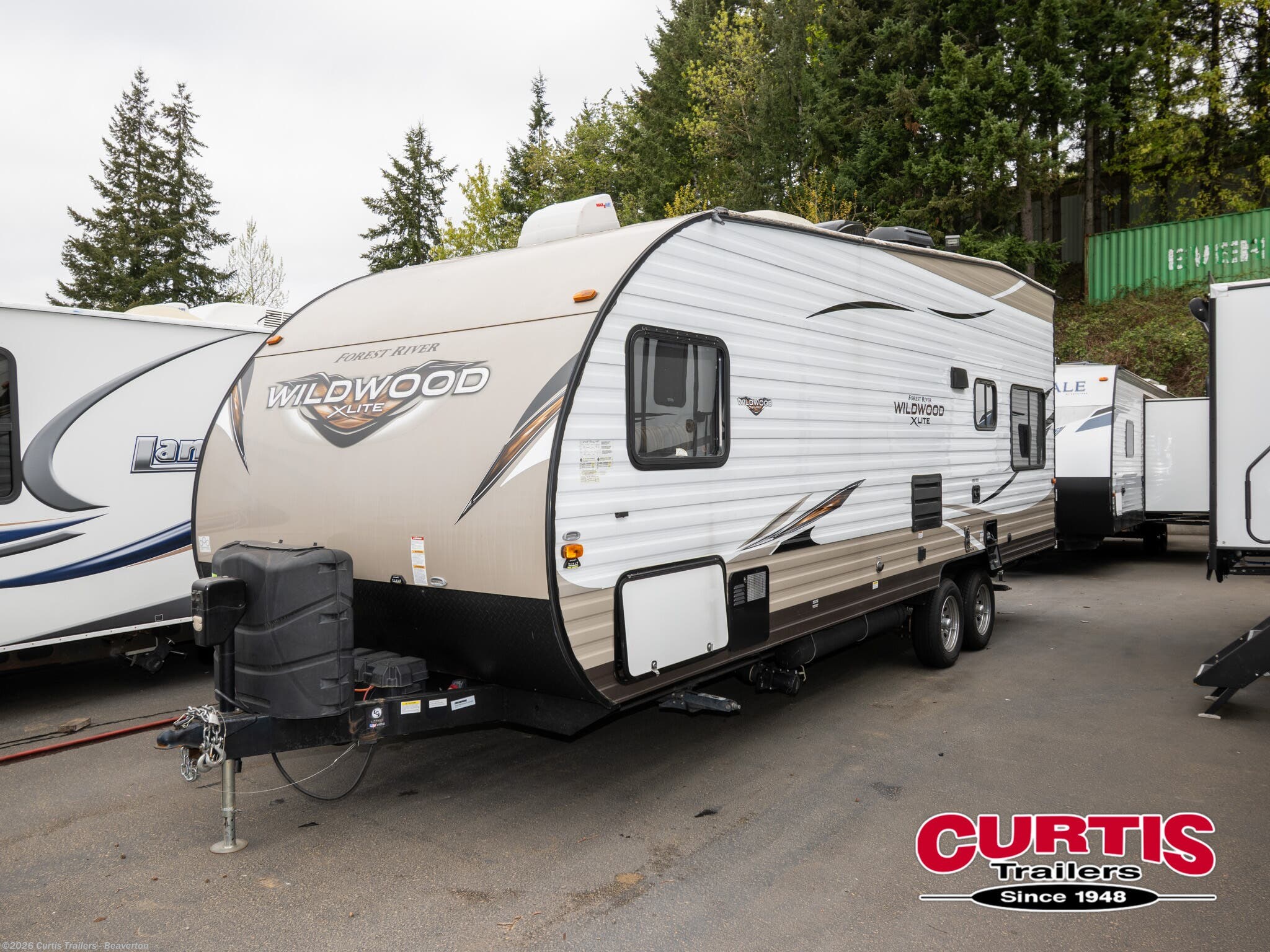 Used 2018 Forest River Wildwood XLITE 211SSXL available in Beaverton, Oregon
