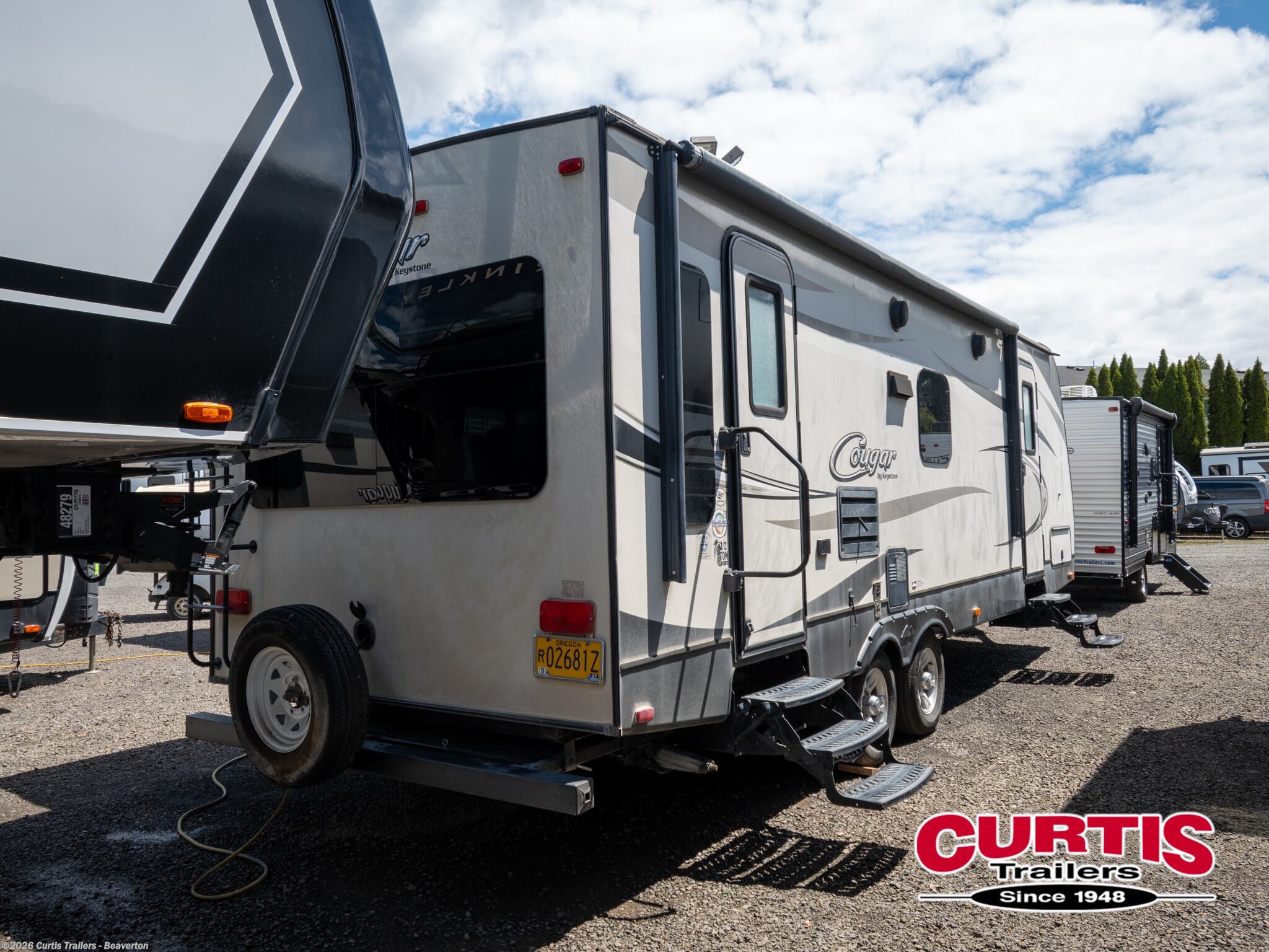 Used 2016 Keystone Cougar 25RLSWE available in Beaverton, Oregon