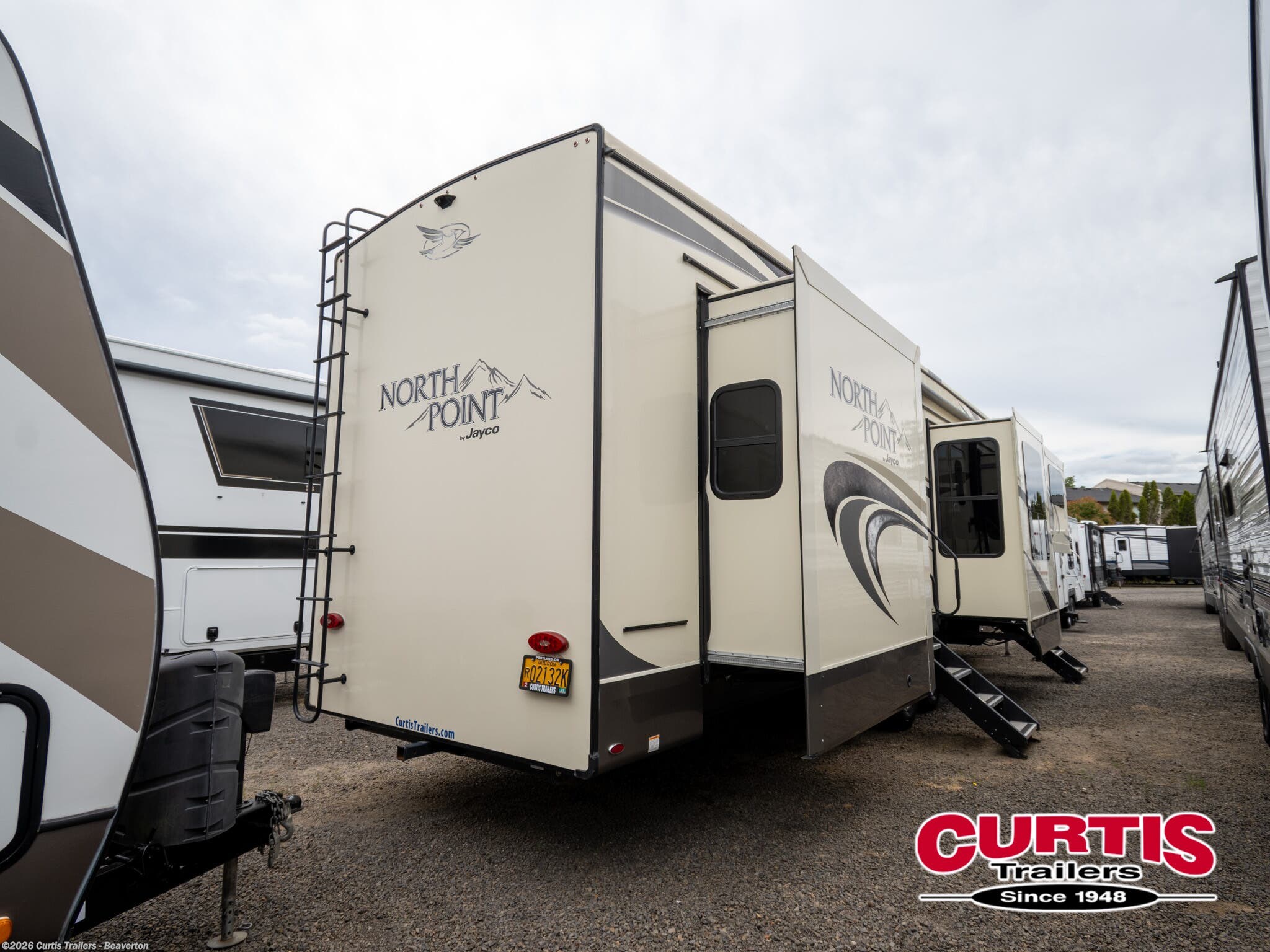 2019 North Point 381FLWS by Jayco from Curtis Trailers - Beaverton in Beaverton, Oregon