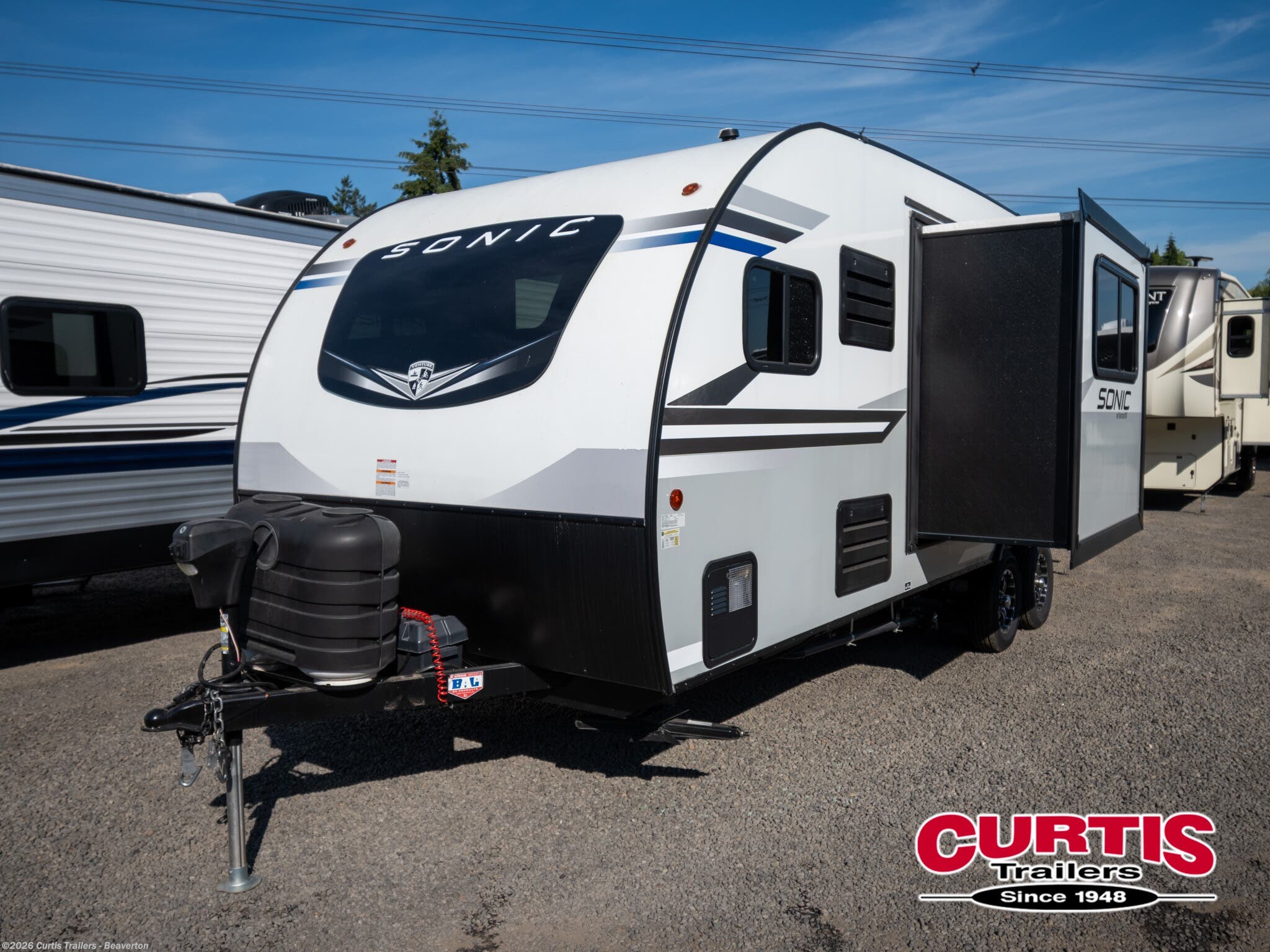 2022 Sonic 241vfk by Venture RV from Curtis Trailers - Beaverton in Beaverton, Oregon