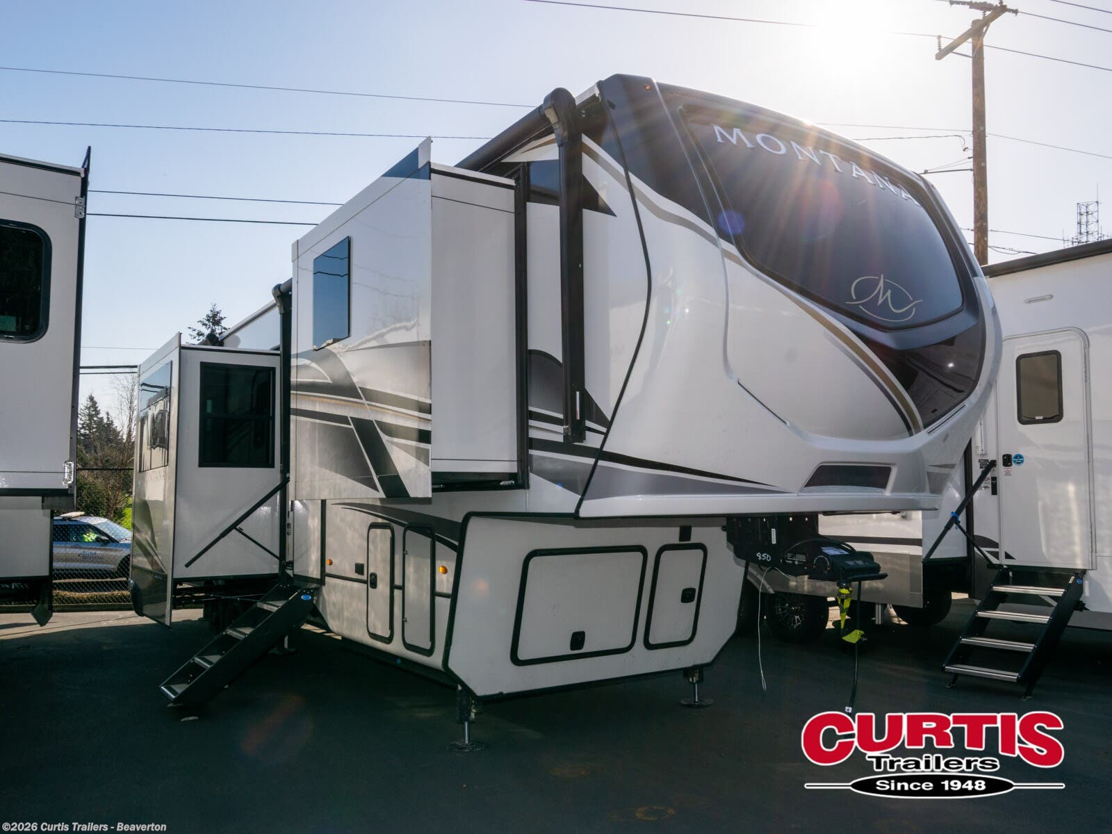 2025 Keystone Montana 3795FK - New Fifth Wheel For Sale by Curtis Trailers - Beaverton in Beaverton, Oregon