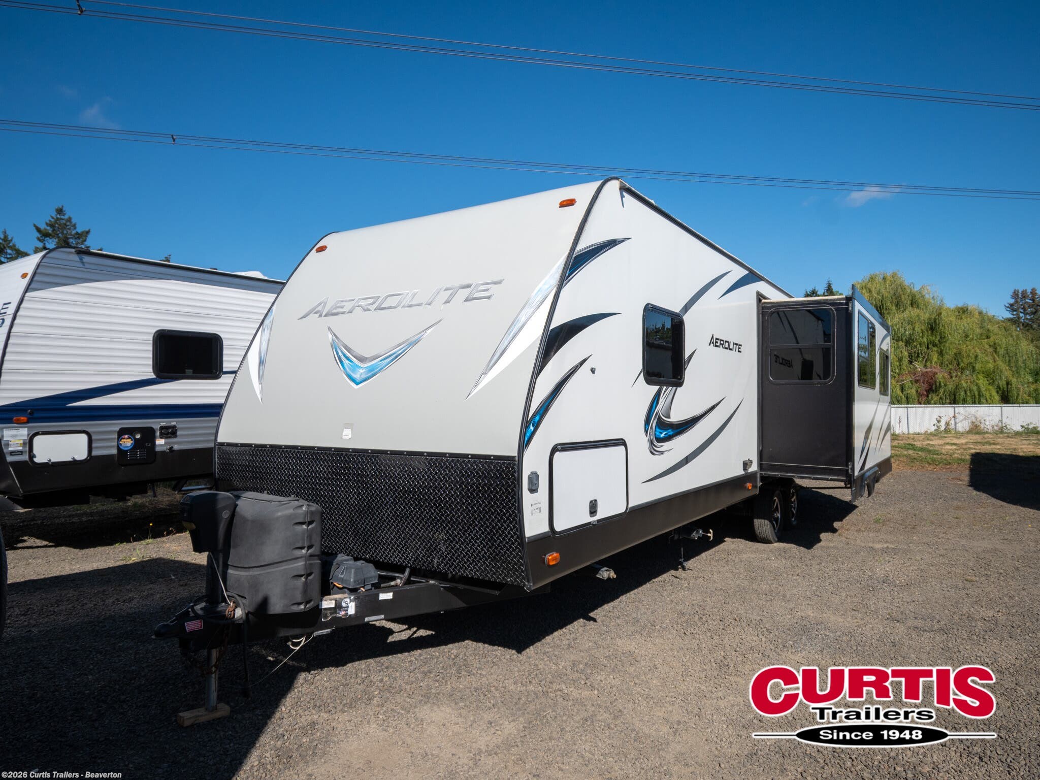 2017 Dutchmen Aerolite 2820resl - Used Travel Trailer For Sale by Curtis Trailers - Beaverton in Beaverton, Oregon