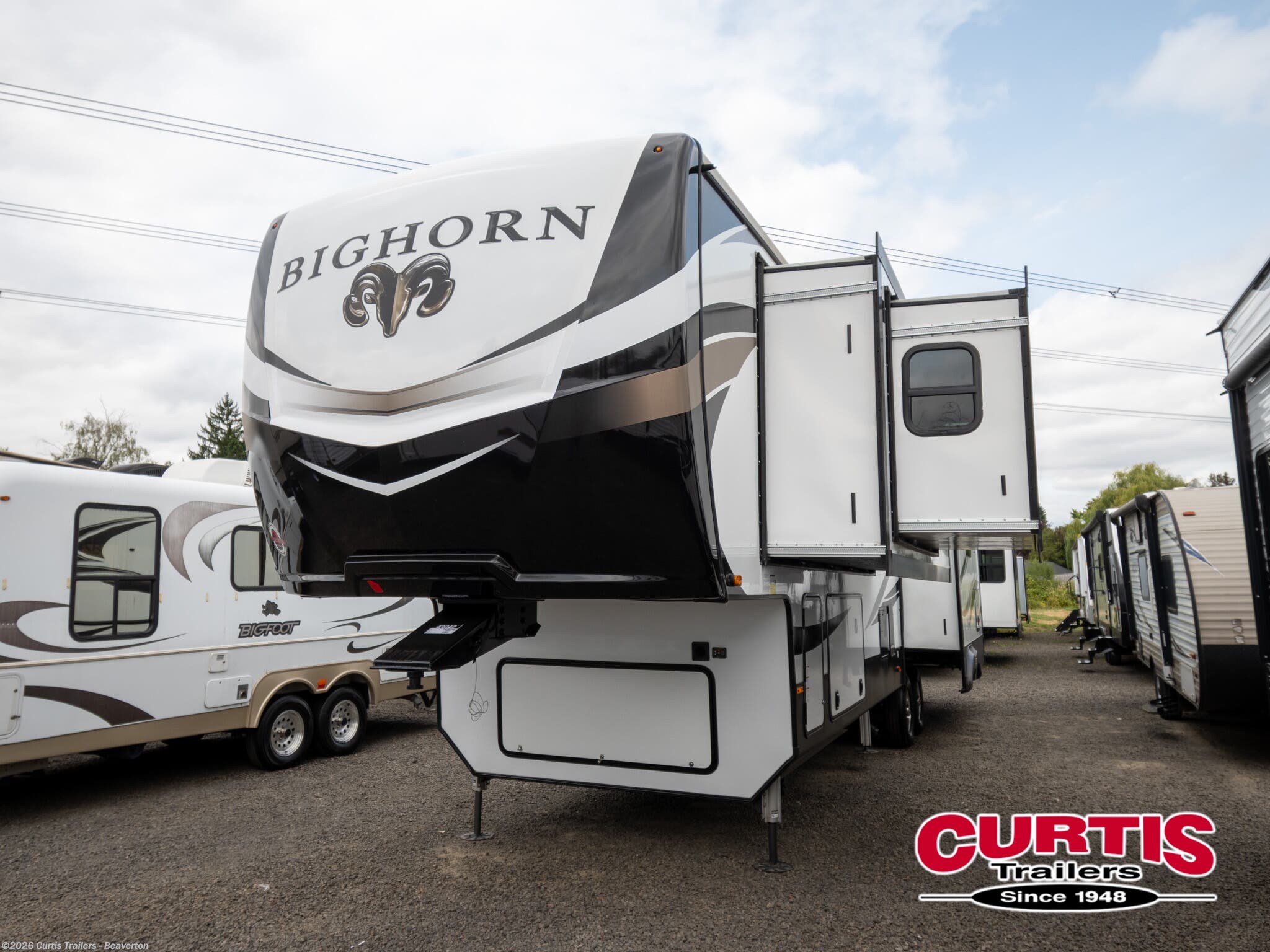 2021 Heartland Bighorn 3375ss - Used Fifth Wheel For Sale by Curtis Trailers - Beaverton in Beaverton, Oregon