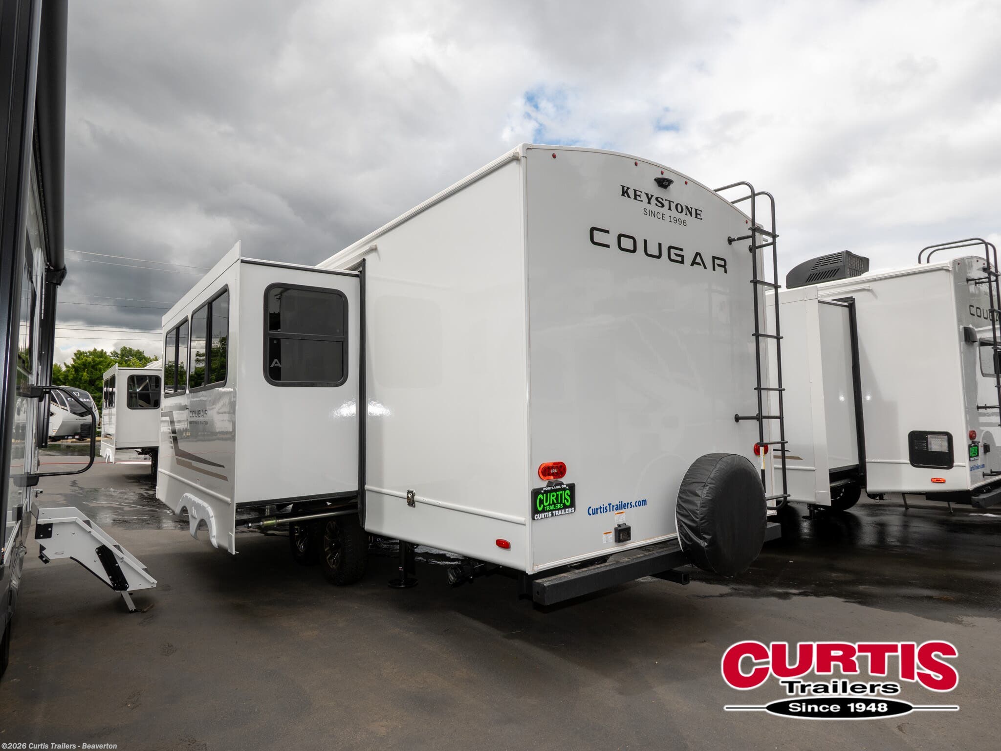 2026 Keystone Cougar Half-Ton 26LBWE - New Travel Trailer For Sale by Curtis Trailers - Beaverton in Beaverton, Oregon