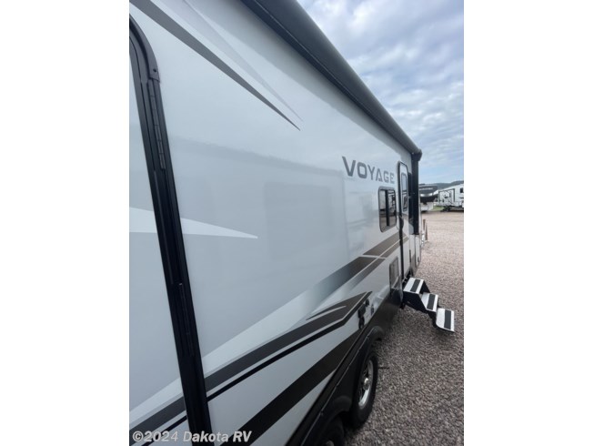 2022 Voyage V2427RB by Winnebago from Dakota RV in Rapid City, South Dakota