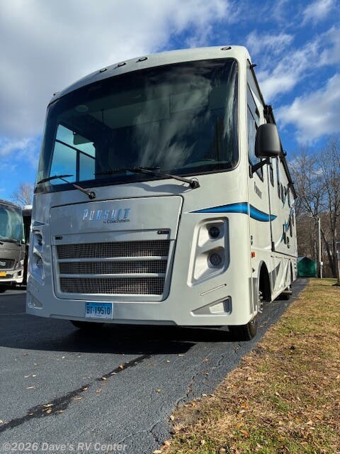 2021 Coachmen Pursuit 31 BH - Used Class A for sale by Dave's RV Center in Danbury, Connecticut