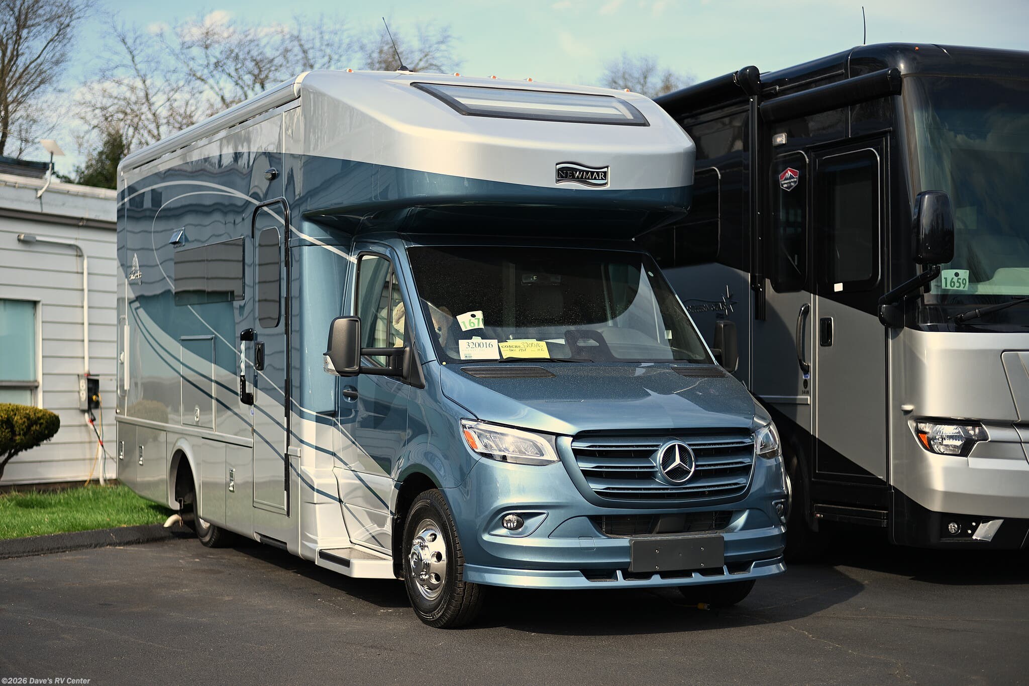 2026 Newmar Freedom Aire 2515 - New Class C For Sale by Dave's RV Center in Danbury, Connecticut features Theater Seating, Shower, Swivel Stools, Automatic Leveling Jacks, Smart TV