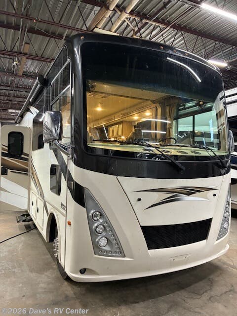 2020 Thor Motor Coach Windsport 34 J - Used Class A For Sale by Dave's RV Center in Danbury, Connecticut features Screen Door, 50 Amp Service, Power Seats, Stove Cover, Bunk Beds