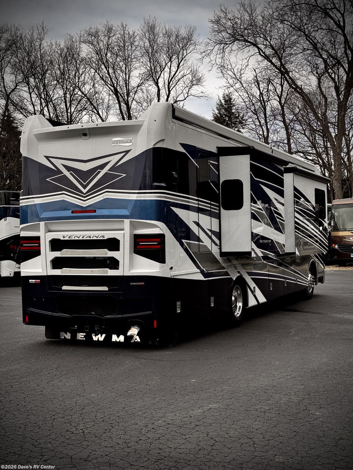 Used 2024 Newmar Ventana 3809 available in Danbury, Connecticut