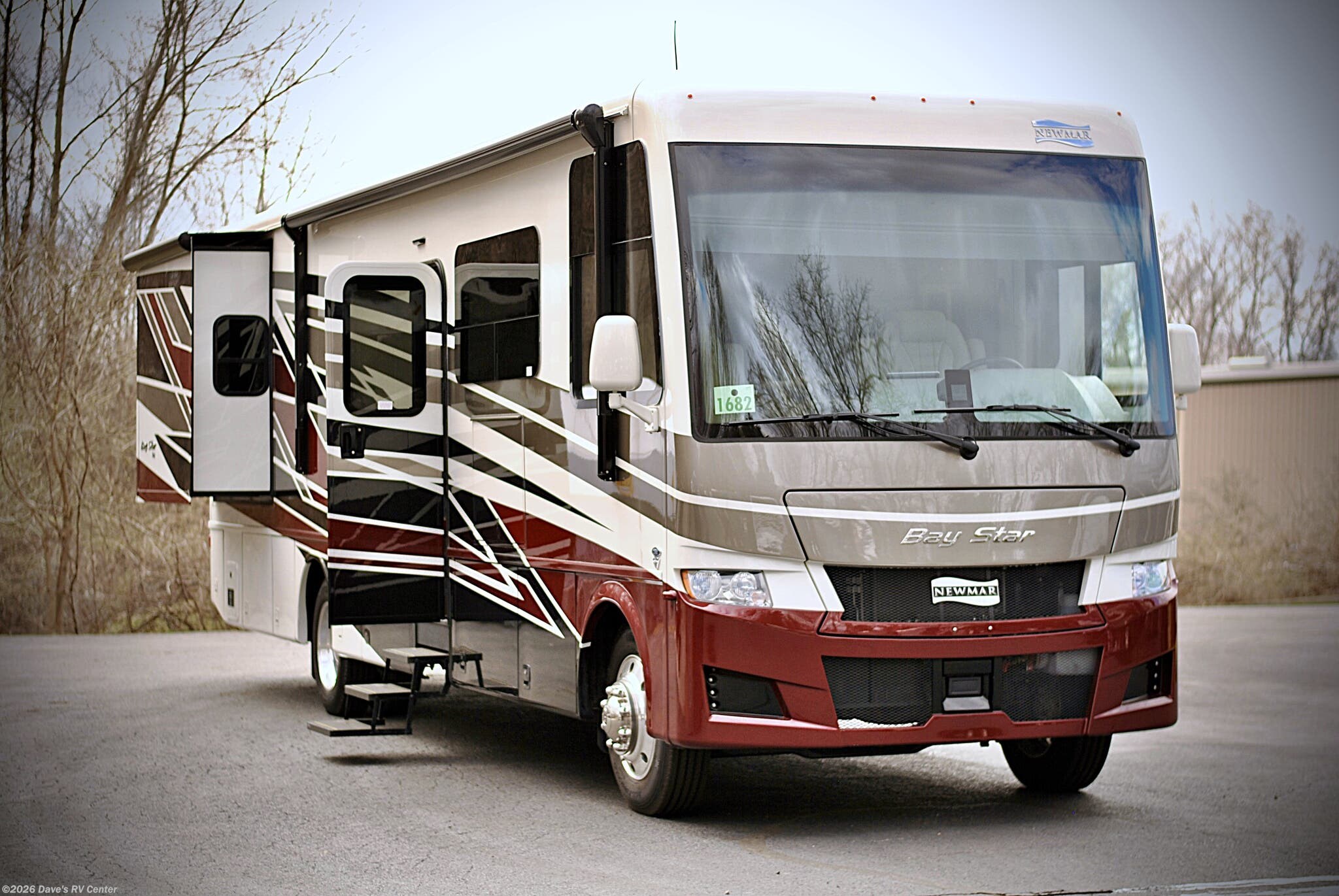 2027 Newmar Bay Star 3640 - New Class A For Sale by Dave's RV Center in Danbury, Connecticut