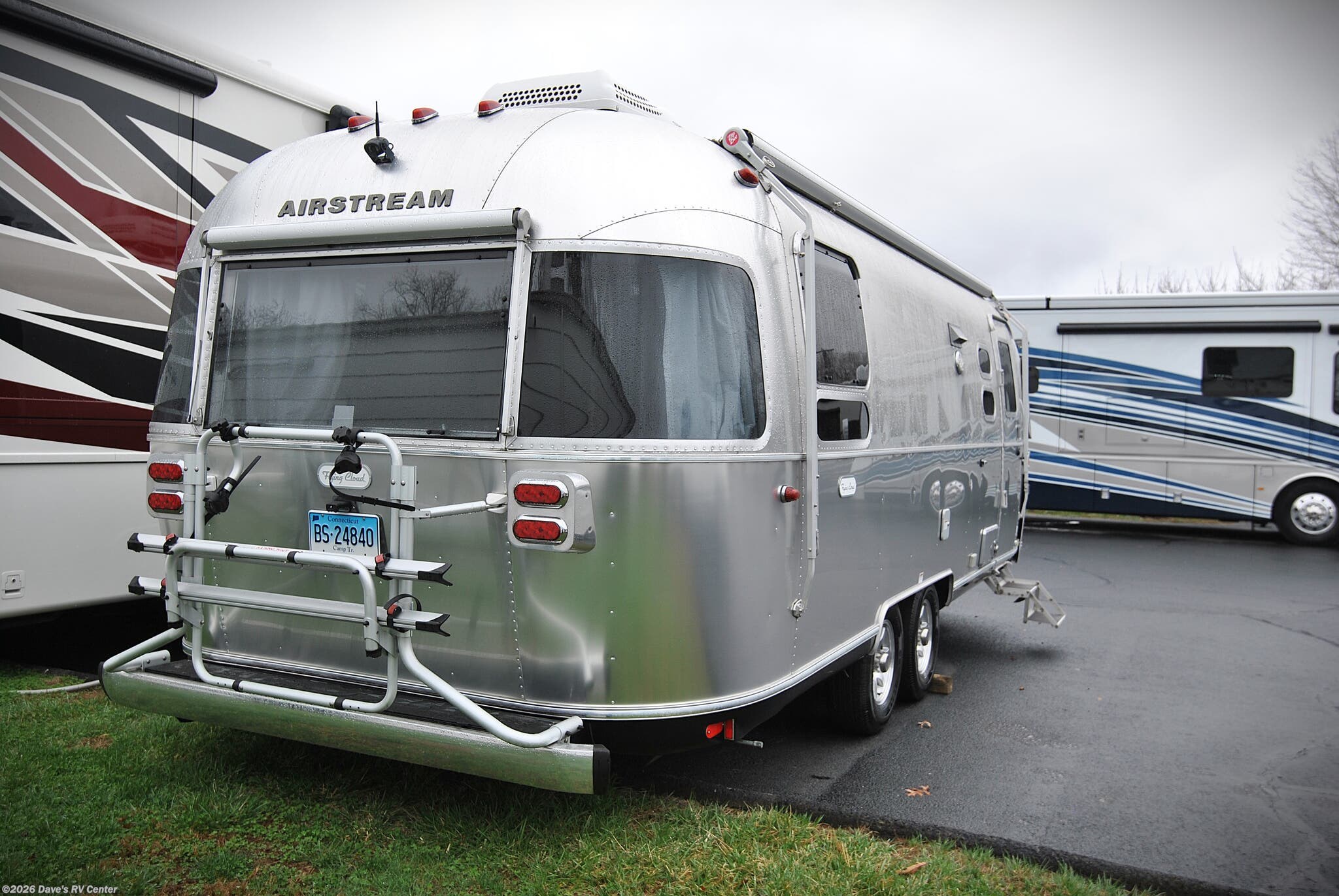 Used 2020 Airstream Flying Cloud 25RB Queen available in Danbury, Connecticut