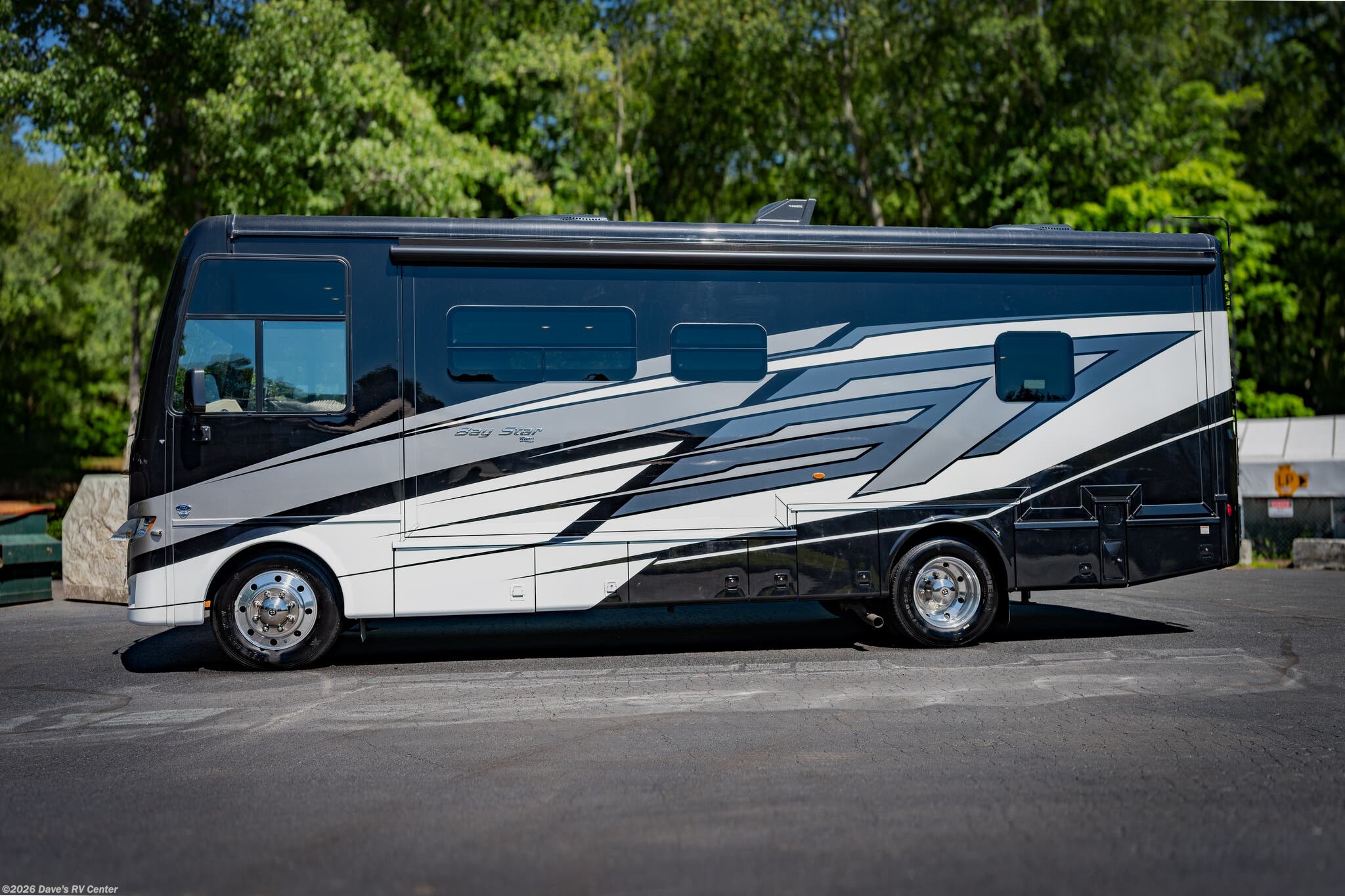Used 2025 Newmar Bay Star 3014 available in Danbury, Connecticut