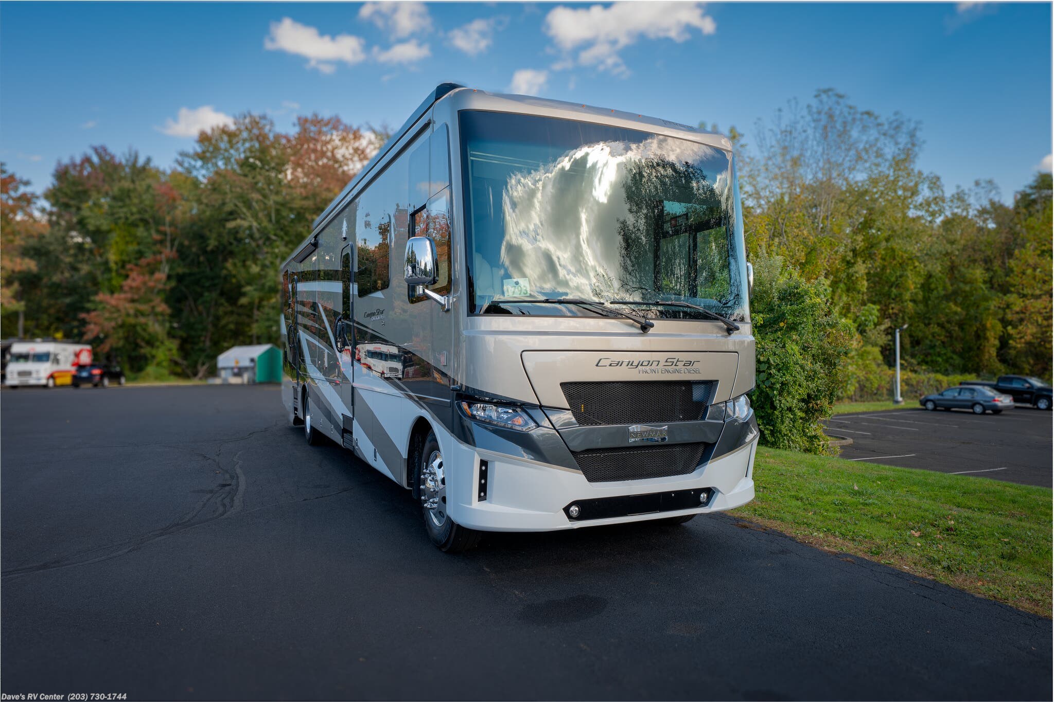 2027 Canyon Star 3947 by Newmar from Dave's RV Center in Danbury, Connecticut