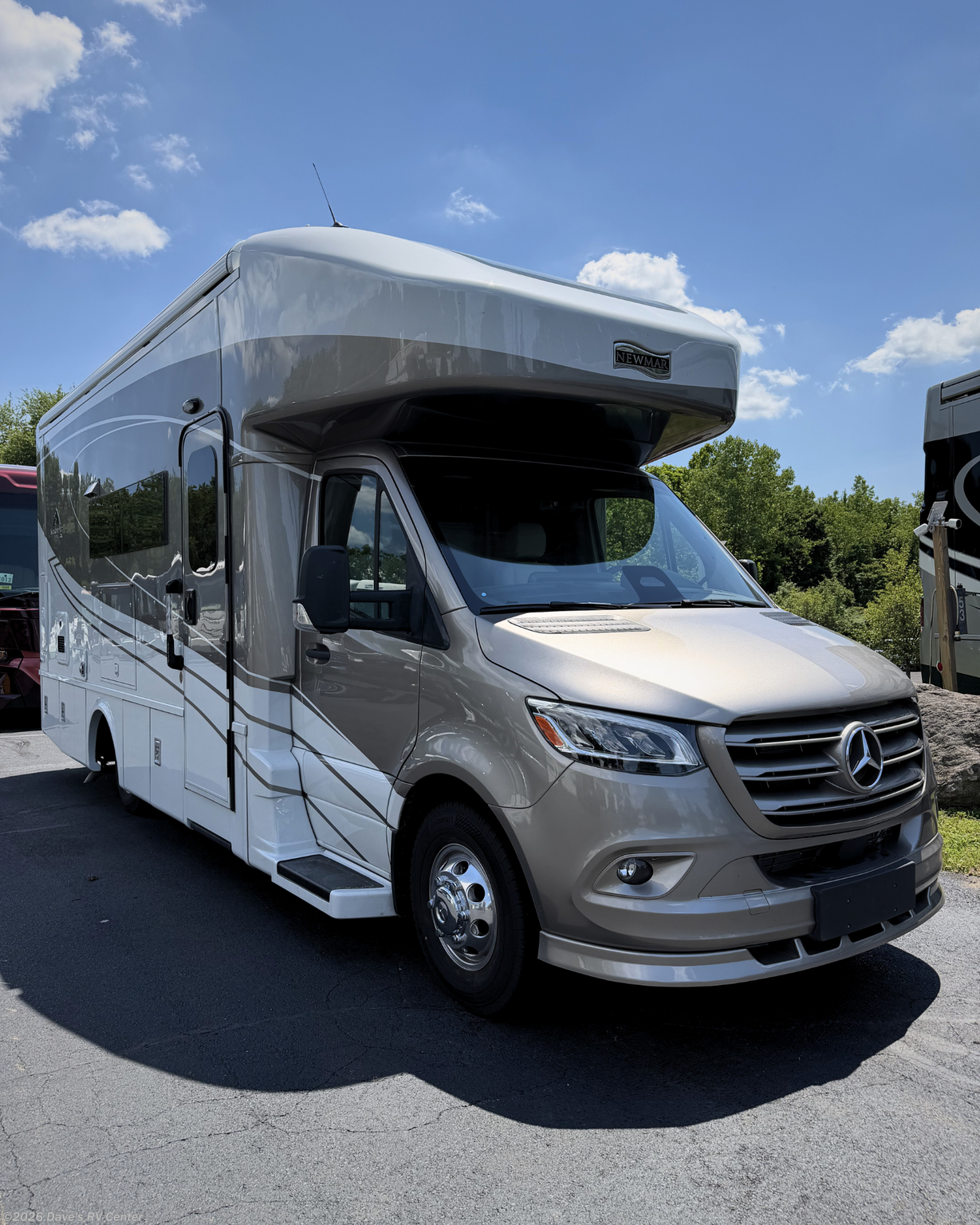 2026 Newmar Freedom Aire 2515 - New Class C For Sale by Dave's RV Center in Danbury, Connecticut features Refrigerator, Screen Door, Fantastic Fan, Solid Surface Countertops, Dinette Bed