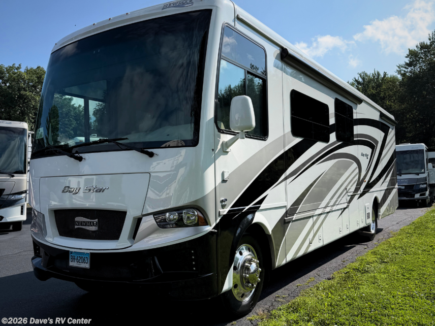 Used 2022 Newmar Bay Star 3626 available in Danbury, Connecticut