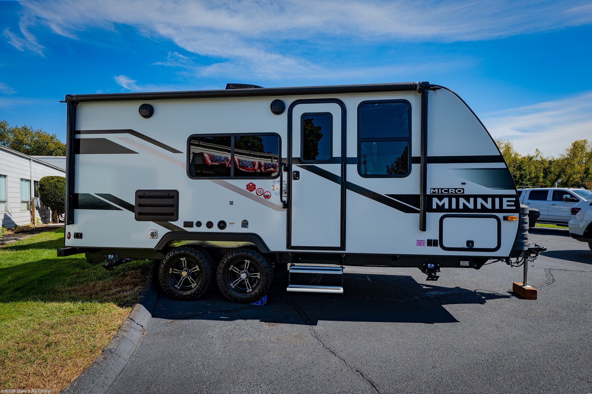 2025 Winnebago Micro Minnie 2108FBS - Used Travel Trailer For Sale by Dave's RV Center in Danbury, Connecticut features Smoke Detector, Batteries, Dinette, Wardrobe(s), LP Detector
