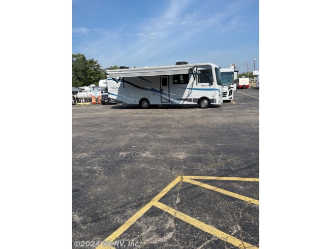 Used 2022 Coachmen Pursuit 31BH available in Long Grove, Illinois