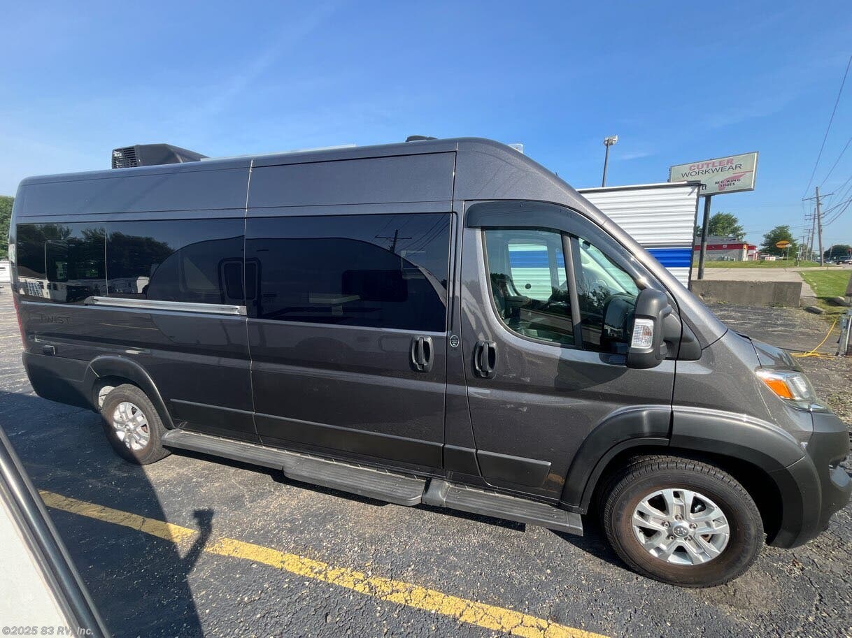 Used 2024 Thor Motor Coach Twist 2JB available in Long Grove, Illinois