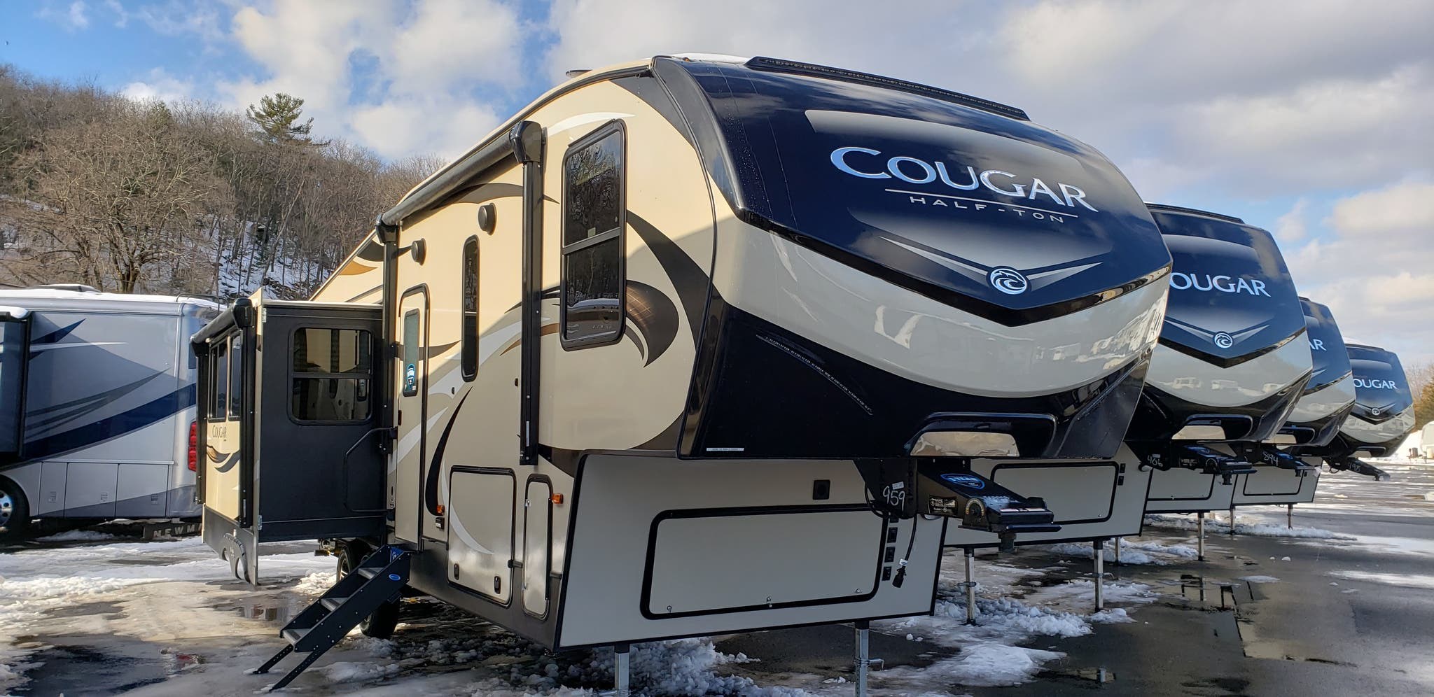 2019 Keystone Cougar HalfTon 30RLS RV for Sale in West Hatfield, MA