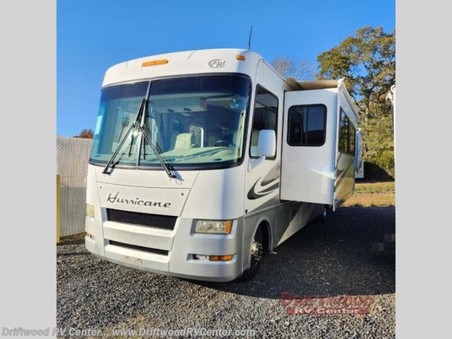 2008 Hurricane 34S by Four Winds International from Driftwood RV Center in Clermont, New Jersey